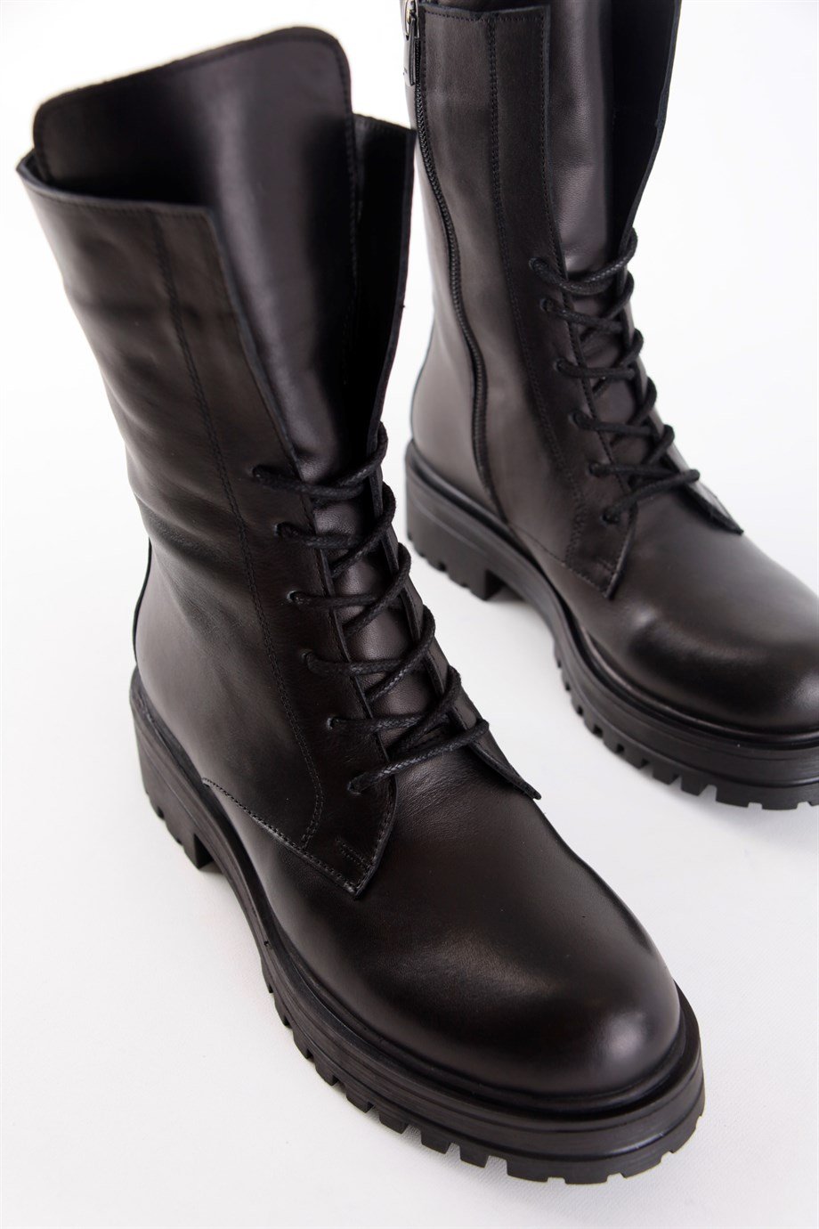 Milano Women's Black Leather Laced Boots