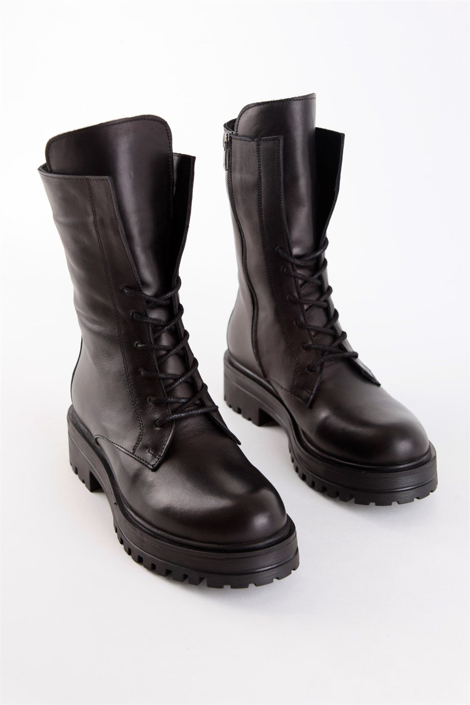Milano Women's Black Leather Laced Boots