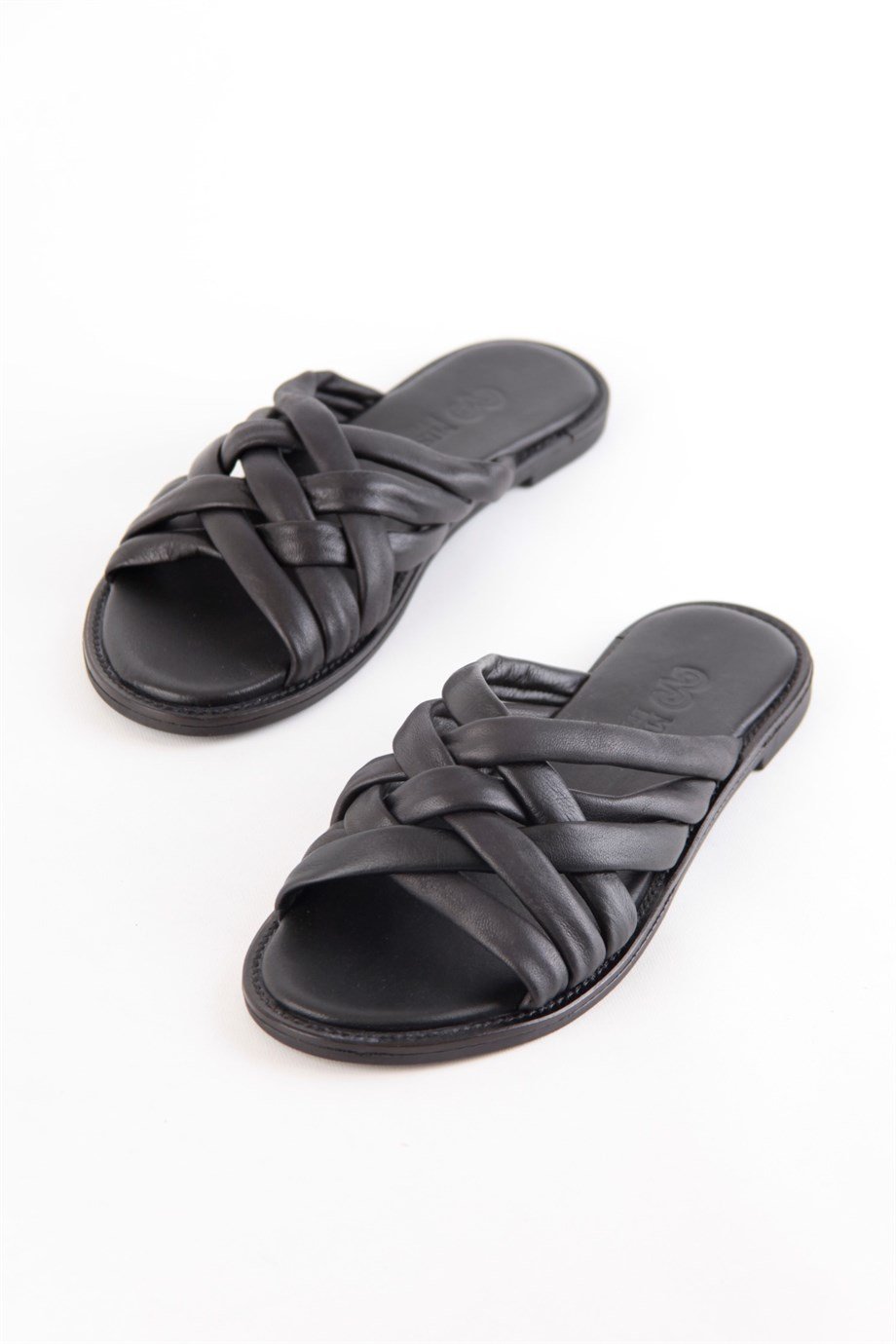 Milica Siyah Hakiki Deri Çapraz Bantlı Kadın Terlik