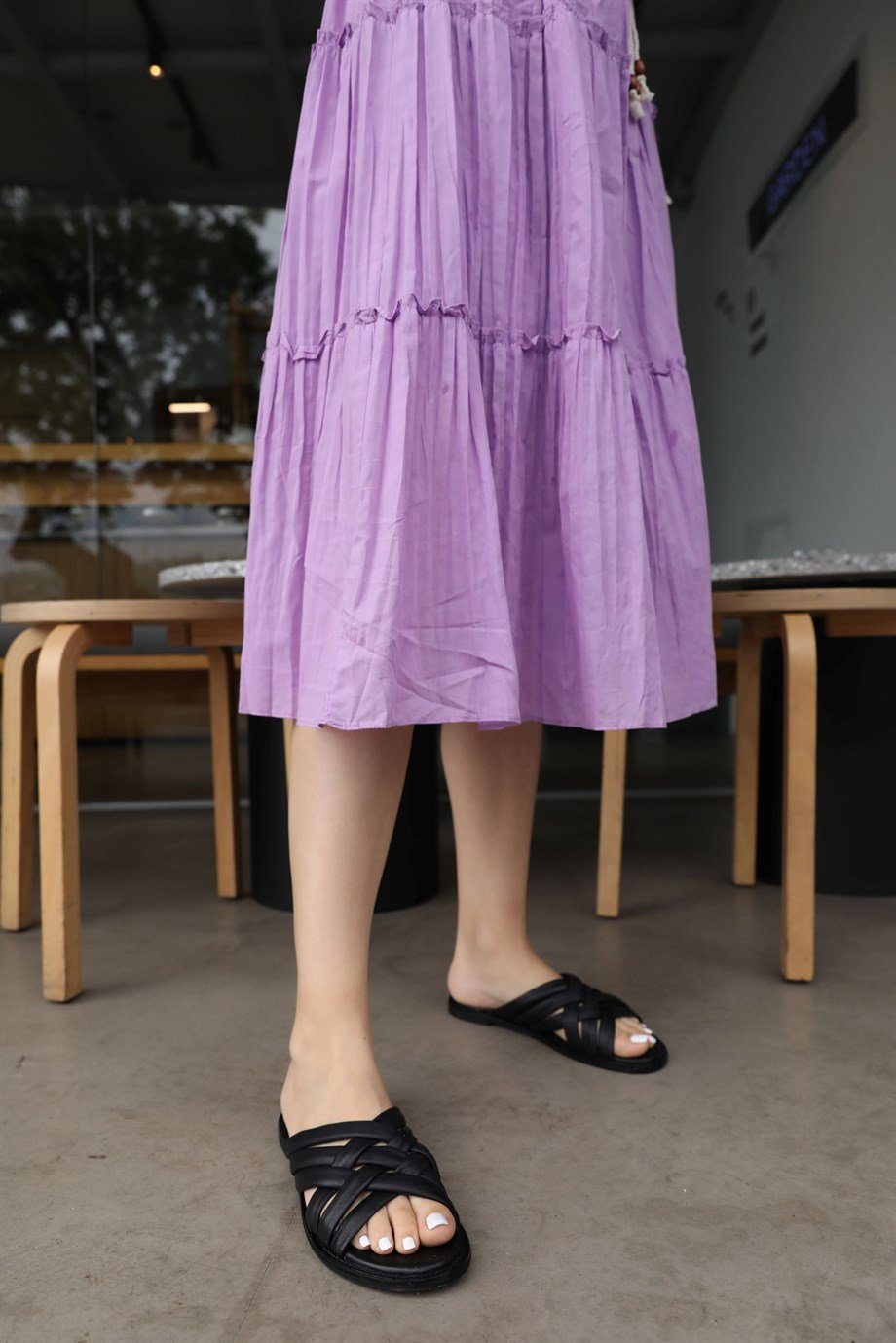 Милика Черные Женские Тапочки из Натуральной Кожи с Перекрестными Ремешками