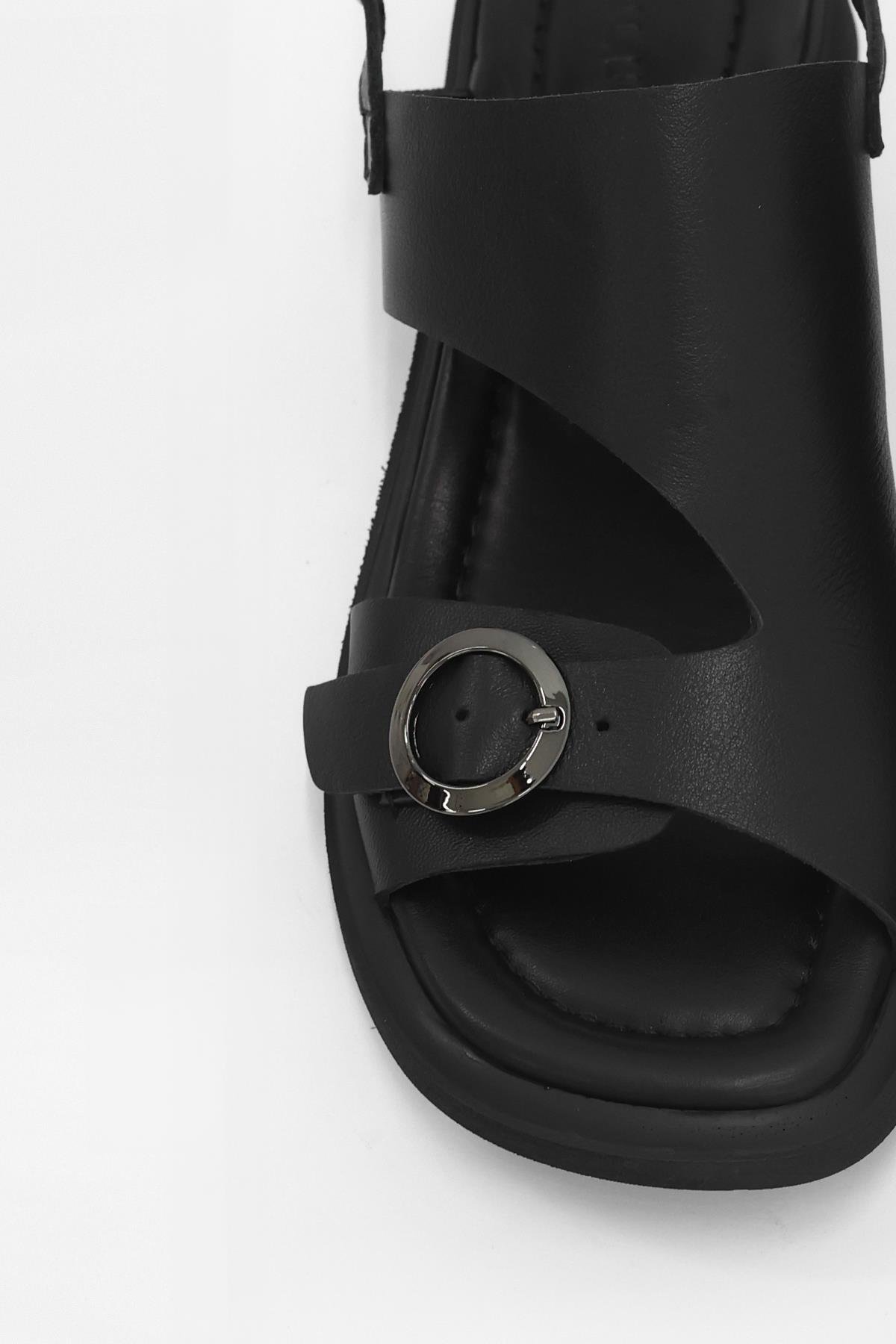 Miranda Siyah Hakiki Deri Kadın Sandalet