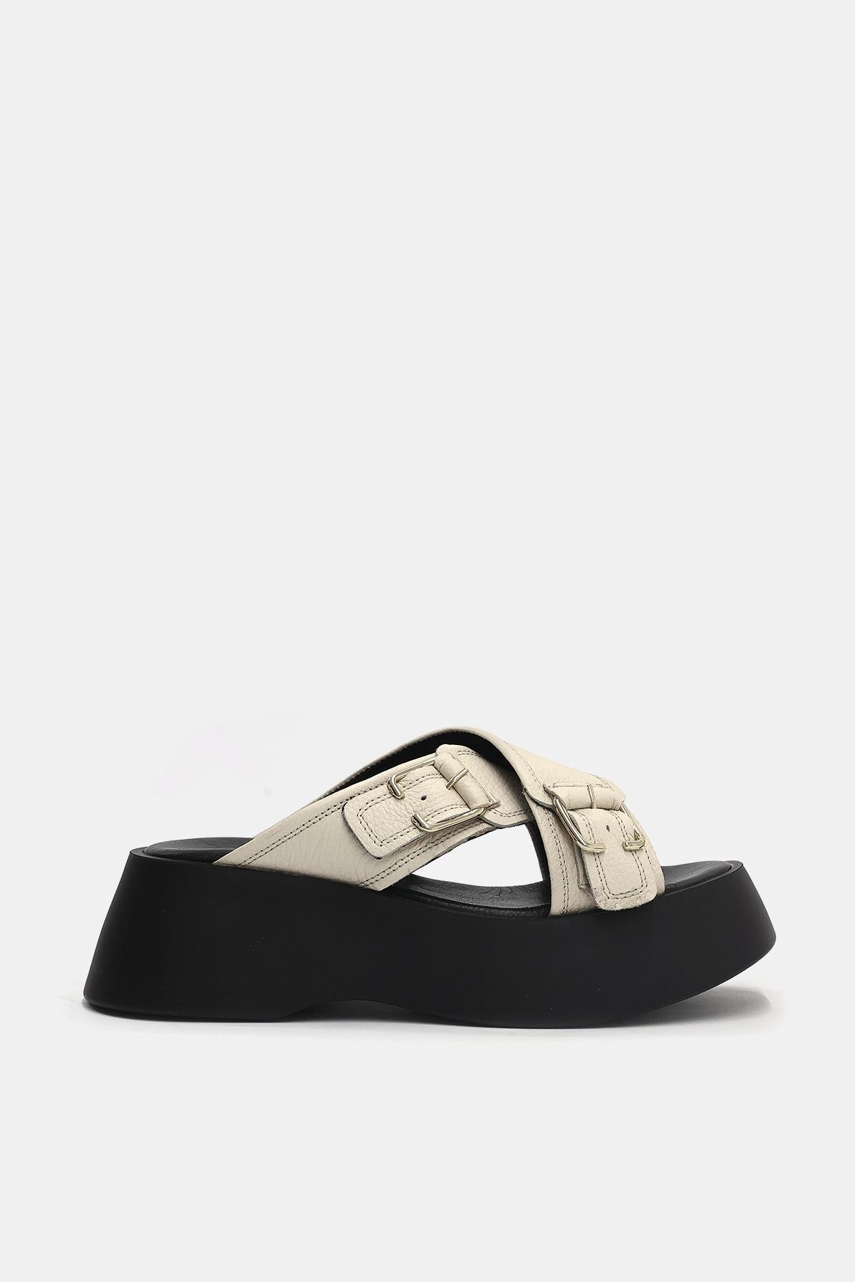 Mitta Bej Hakiki Deri Kalın Tabanlı Kadın Terlik