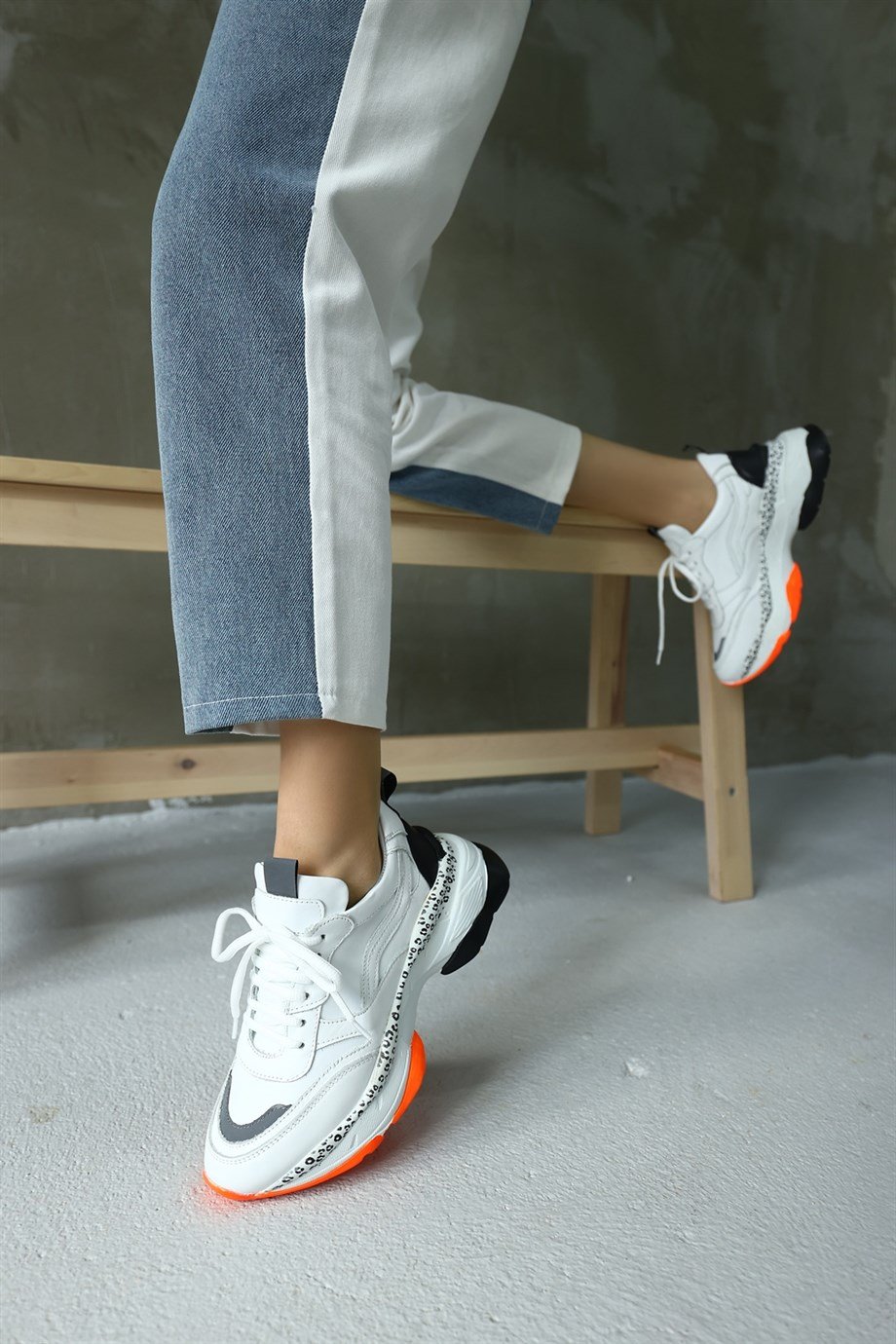 Negro Beyaz Hakiki Deri Kadın Sneaker