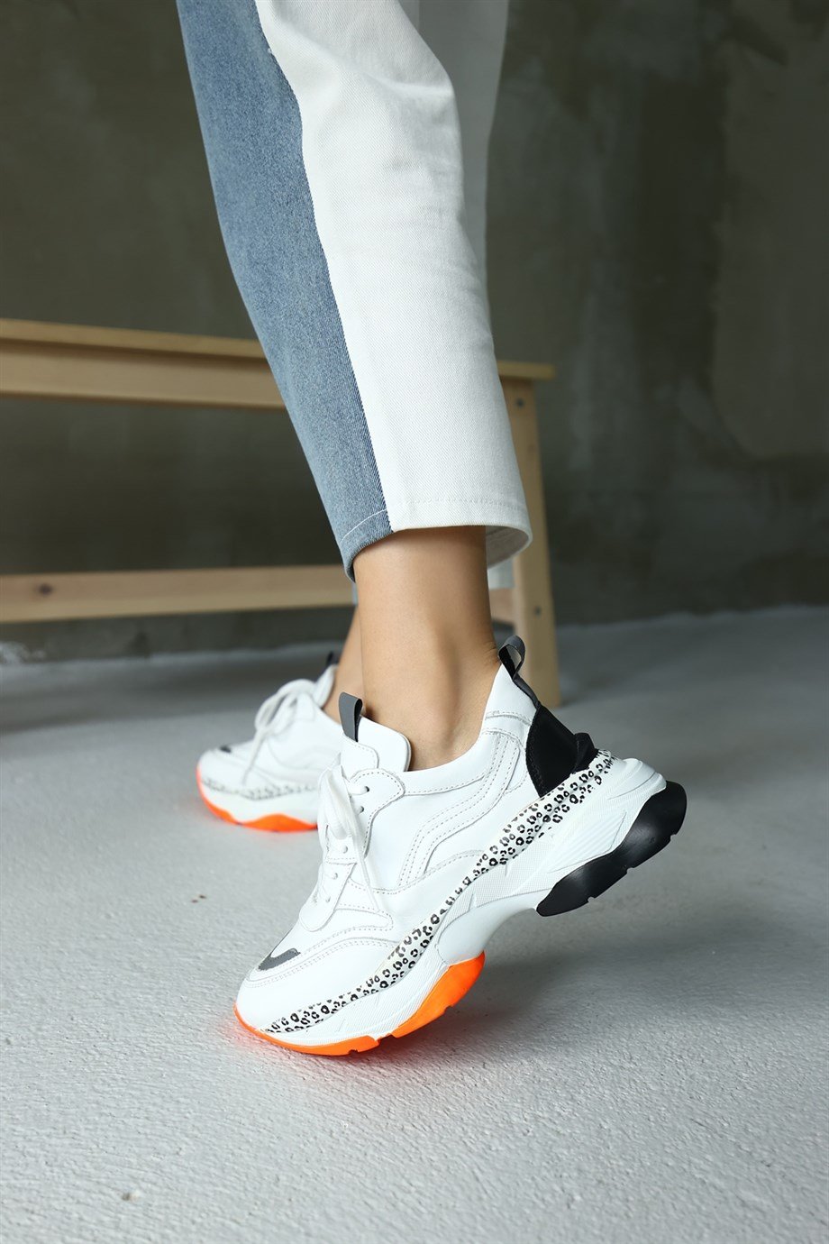 Negro Beyaz Hakiki Deri Kadın Sneaker