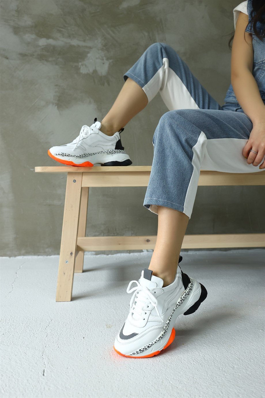 Negro Beyaz Hakiki Deri Kadın Sneaker