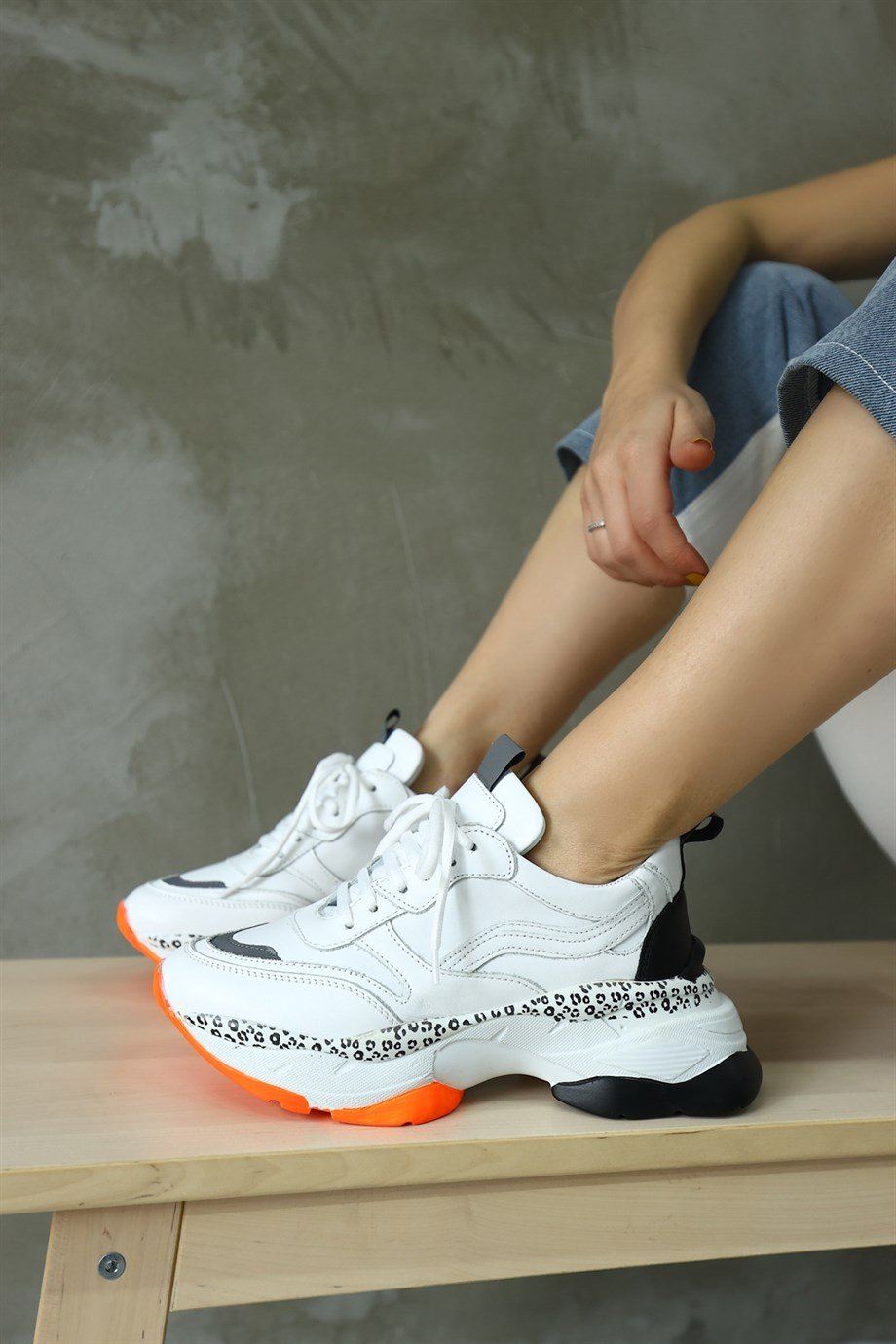 Negro Beyaz Hakiki Deri Kadın Sneaker