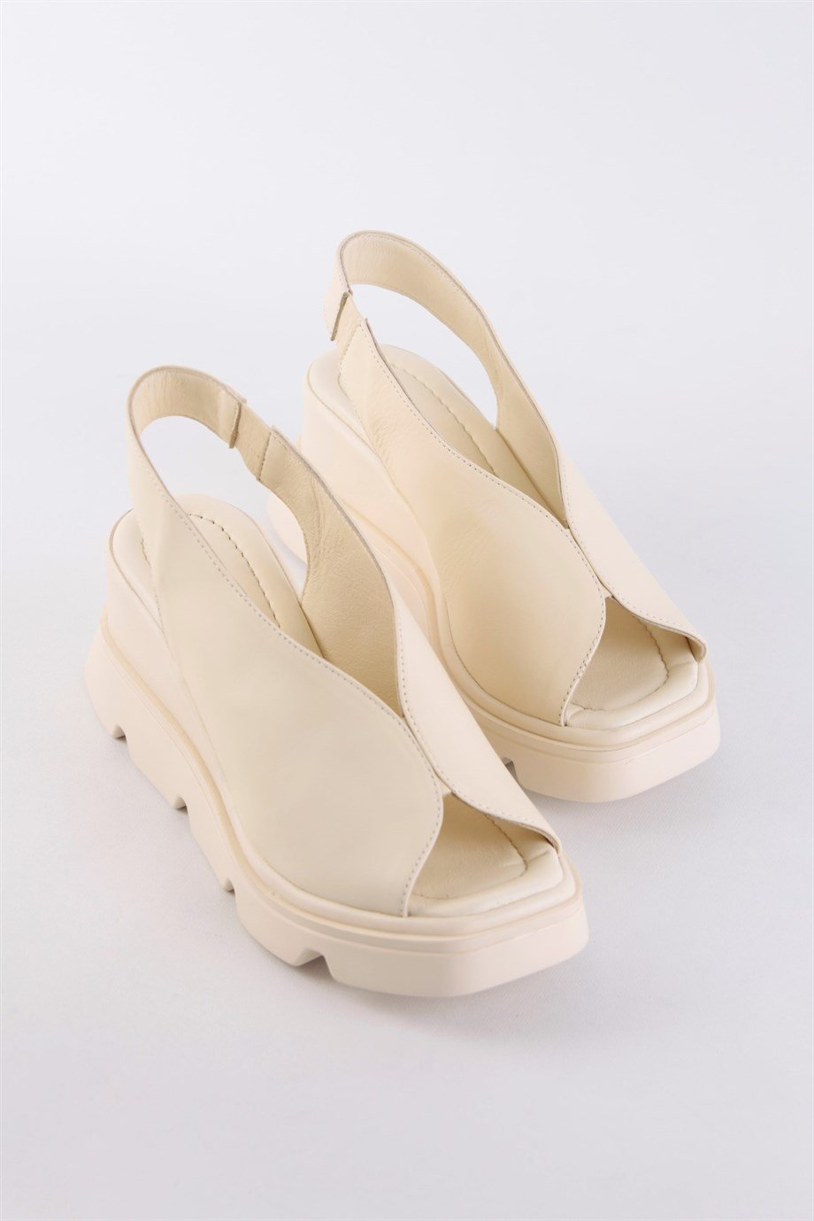 Неоми Телесные Сандалии из Натуральной Кожи на Толстой Подошве