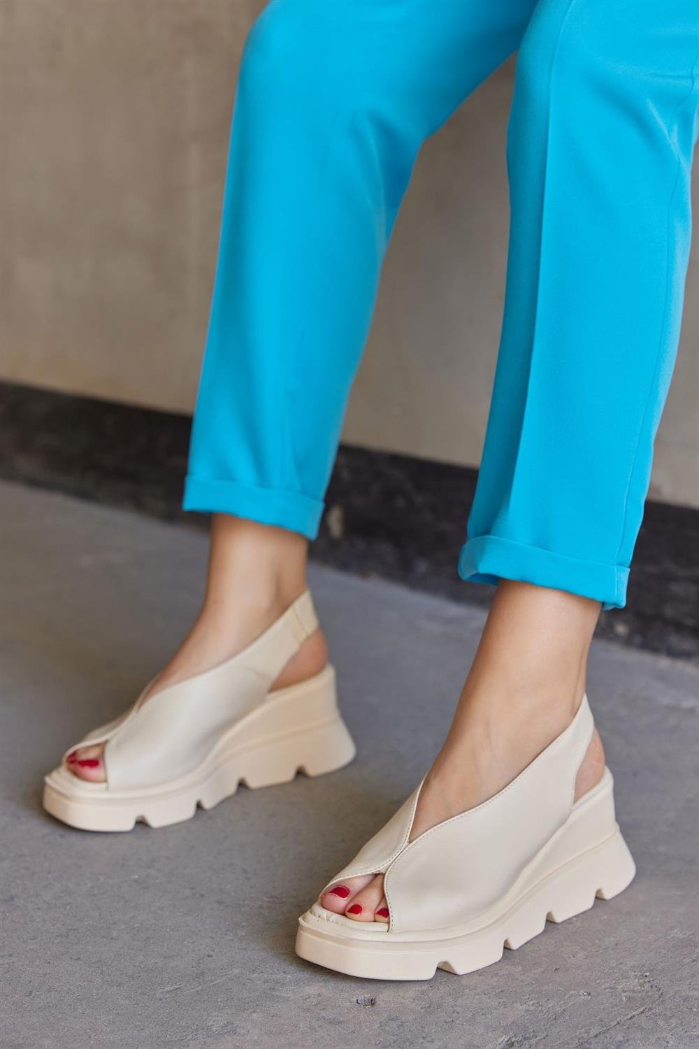 Неоми Телесные Сандалии из Натуральной Кожи на Толстой Подошве