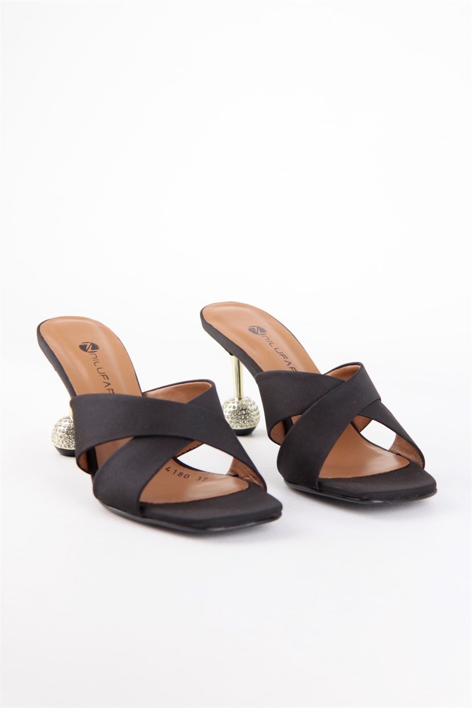 Olina Siyah Hakiki Deri Taş Detaylı Kadın Topuklu Terlik