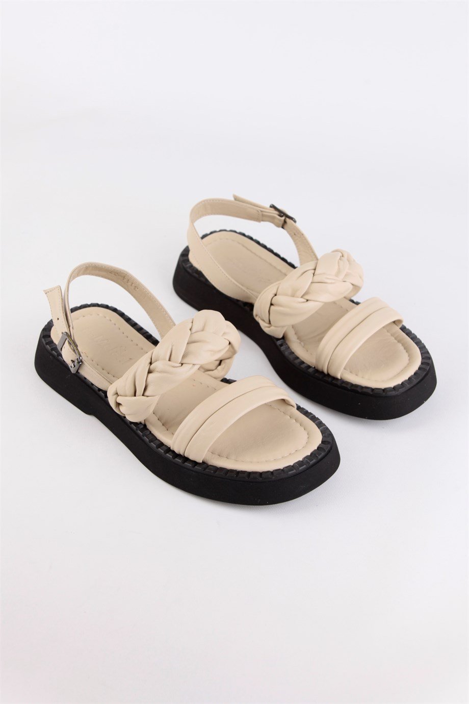 Olinda BeJ Hakiki Deri Kadın Sandalet