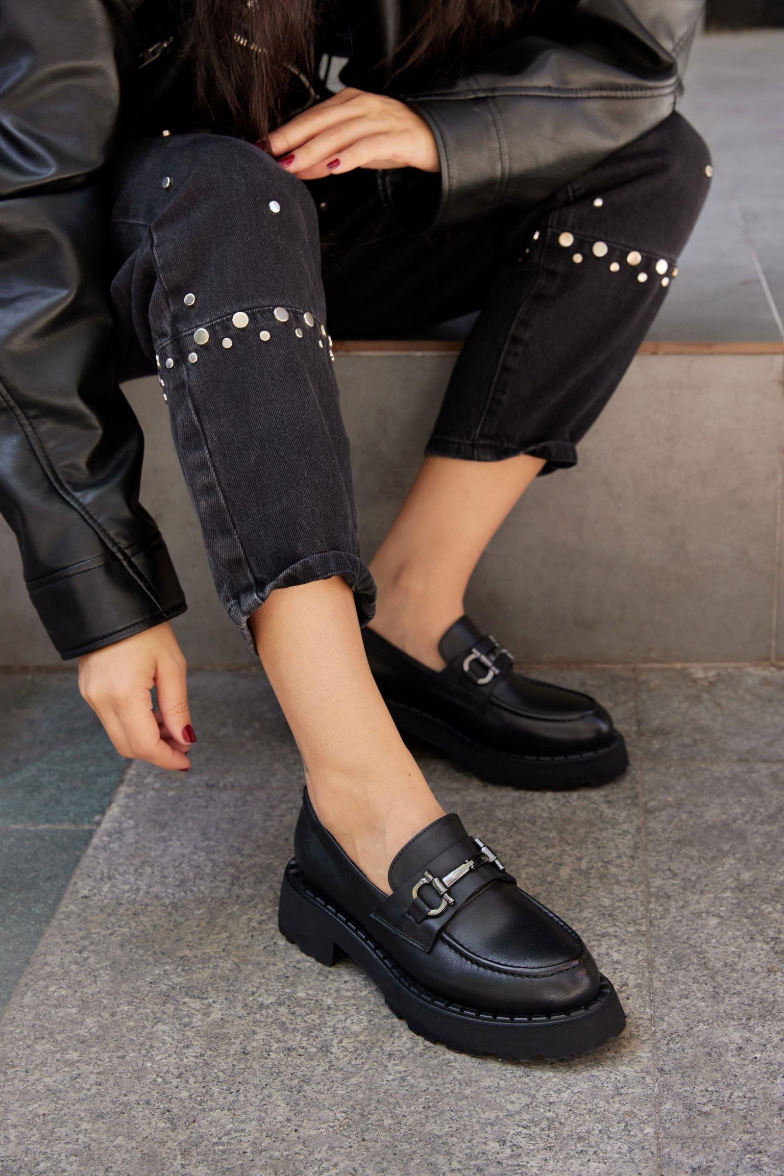 Ossy Siyah Hakiki Deri Kadın Loafer