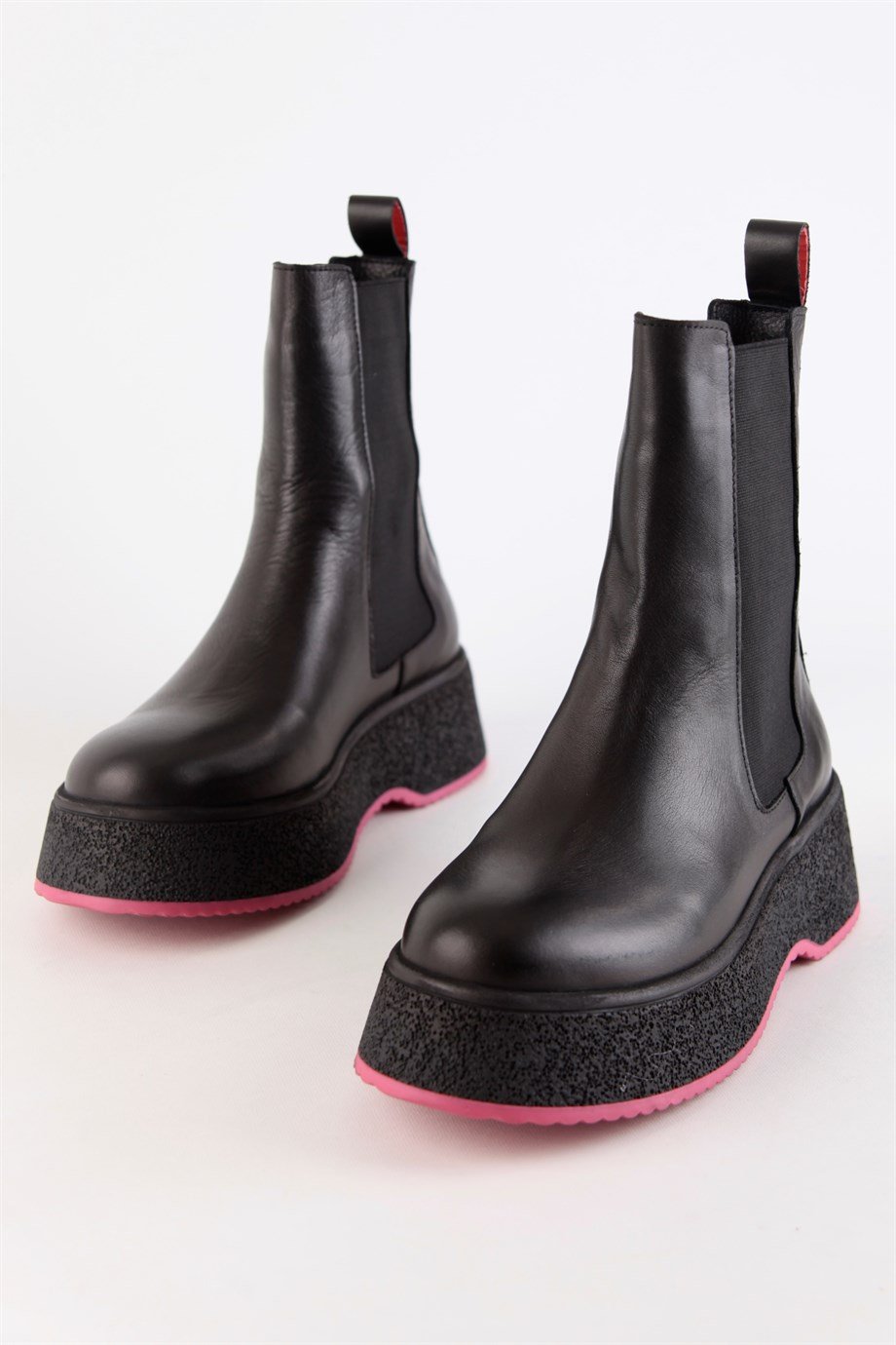 Pamela Siyah Hakiki Deri Fuşya Tabanlı Kadın Bot