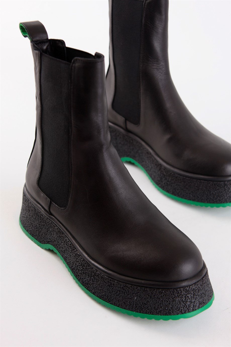 Pamela Siyah Hakiki Deri Yeşil Tabanlı Kadın Bot