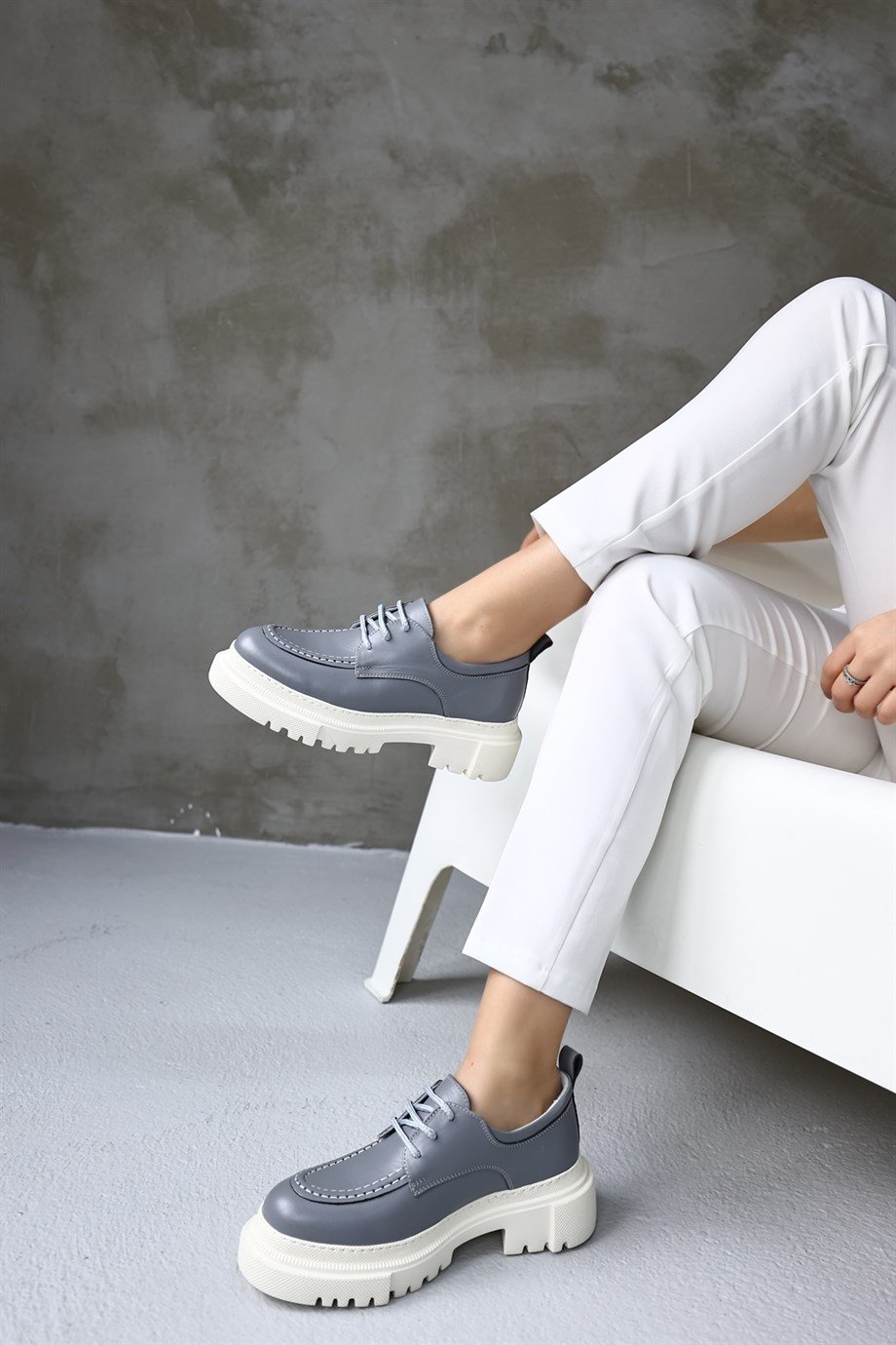 Piona Gray Thick Sole Lace-Up Women's Leather Loafer
