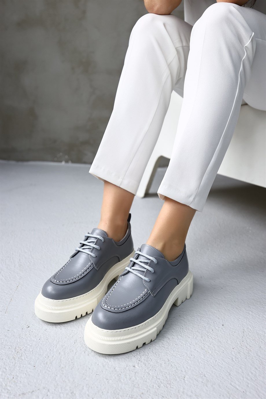 Piona Gray Thick Sole Lace-Up Women's Leather Loafer