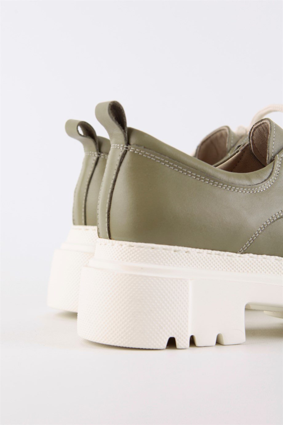 Piona Yeşil Kalın Tabanlı Bağcıklı Kadın Hakiki Deri Loafer