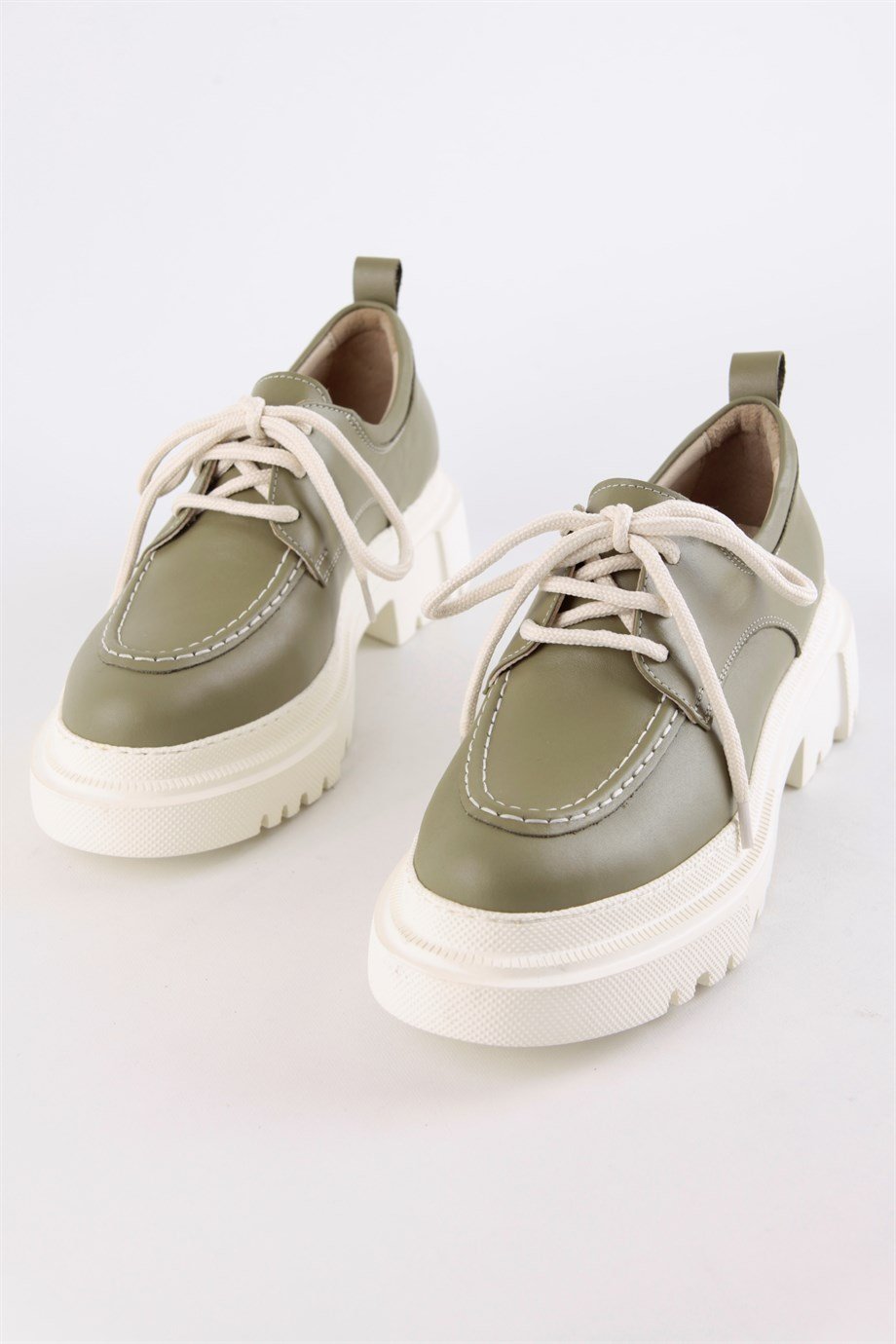 Piona Yeşil Kalın Tabanlı Bağcıklı Kadın Hakiki Deri Loafer