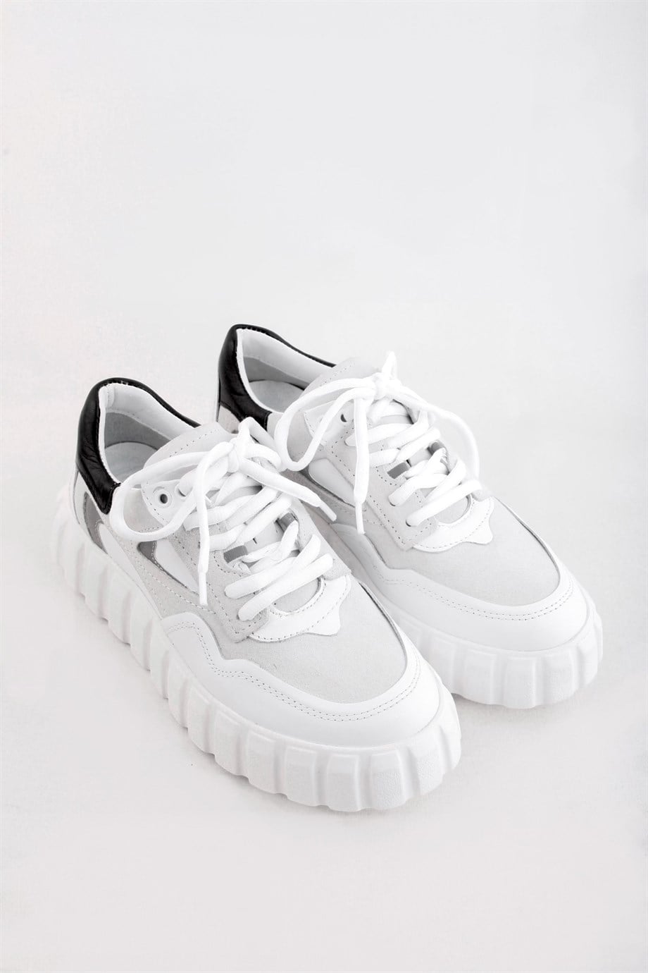 Poppy Beyaz Deri Kalın Tabanlı Kadın Sneakers