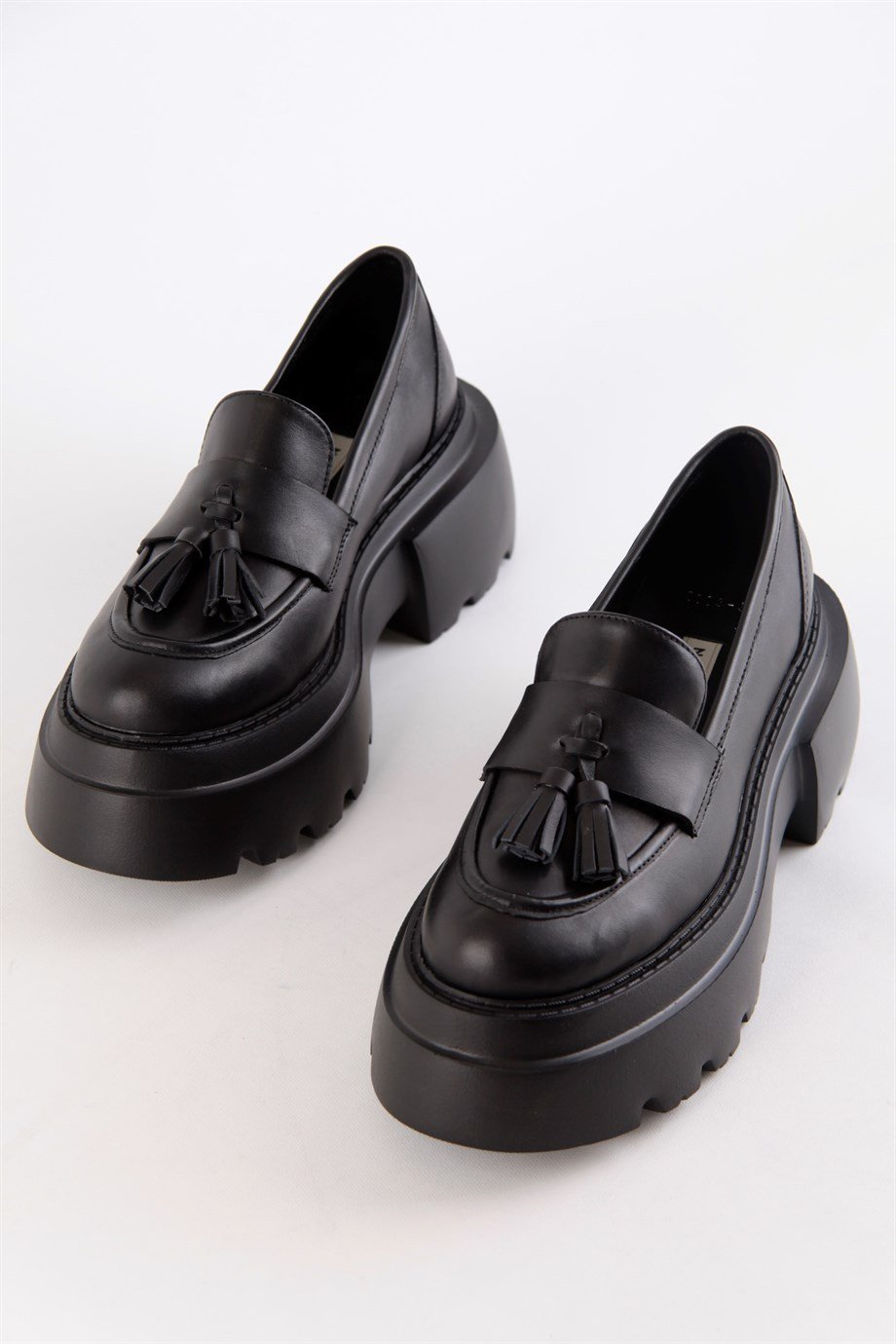 Rolanda Siyah Hakiki Deri Kalın Tabanlı Kadın Loafer