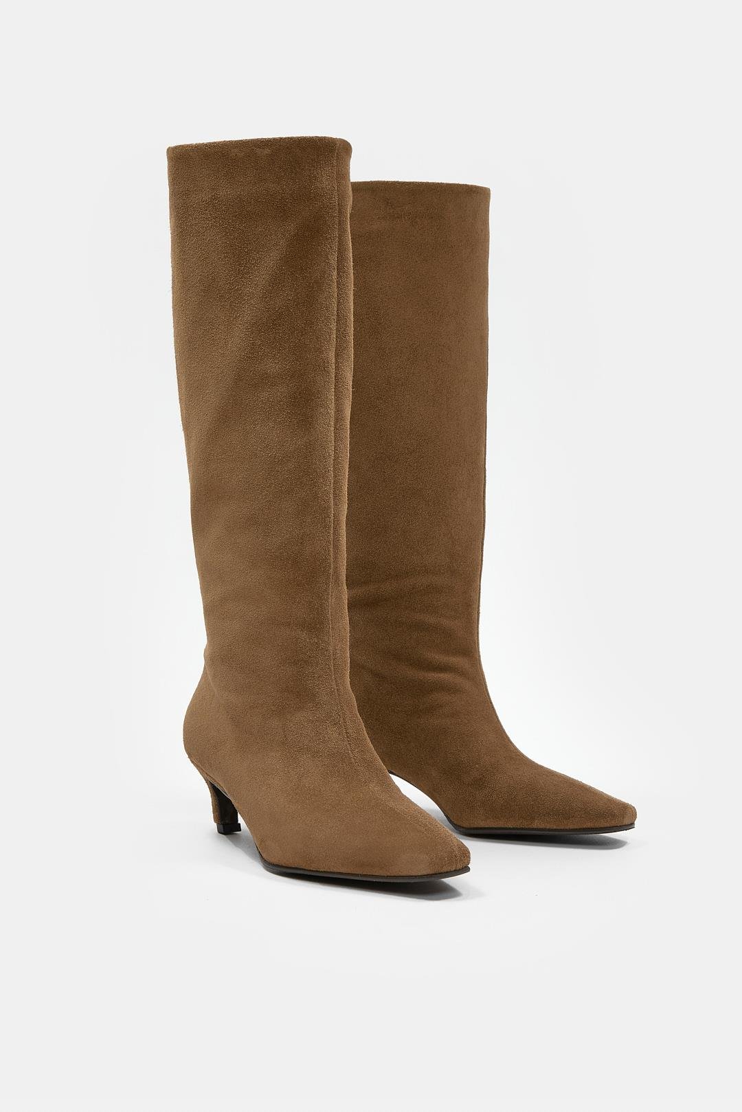 Rolene Sigaro Süet Hakiki Deri Kısa Topuklu Kadın Çizme