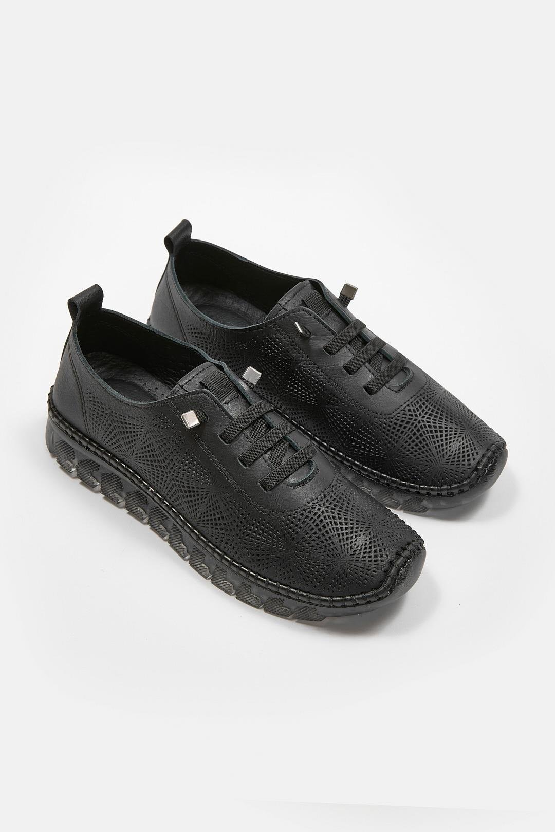 Russa Siyah Hakiki Deri Kadın Sneaker