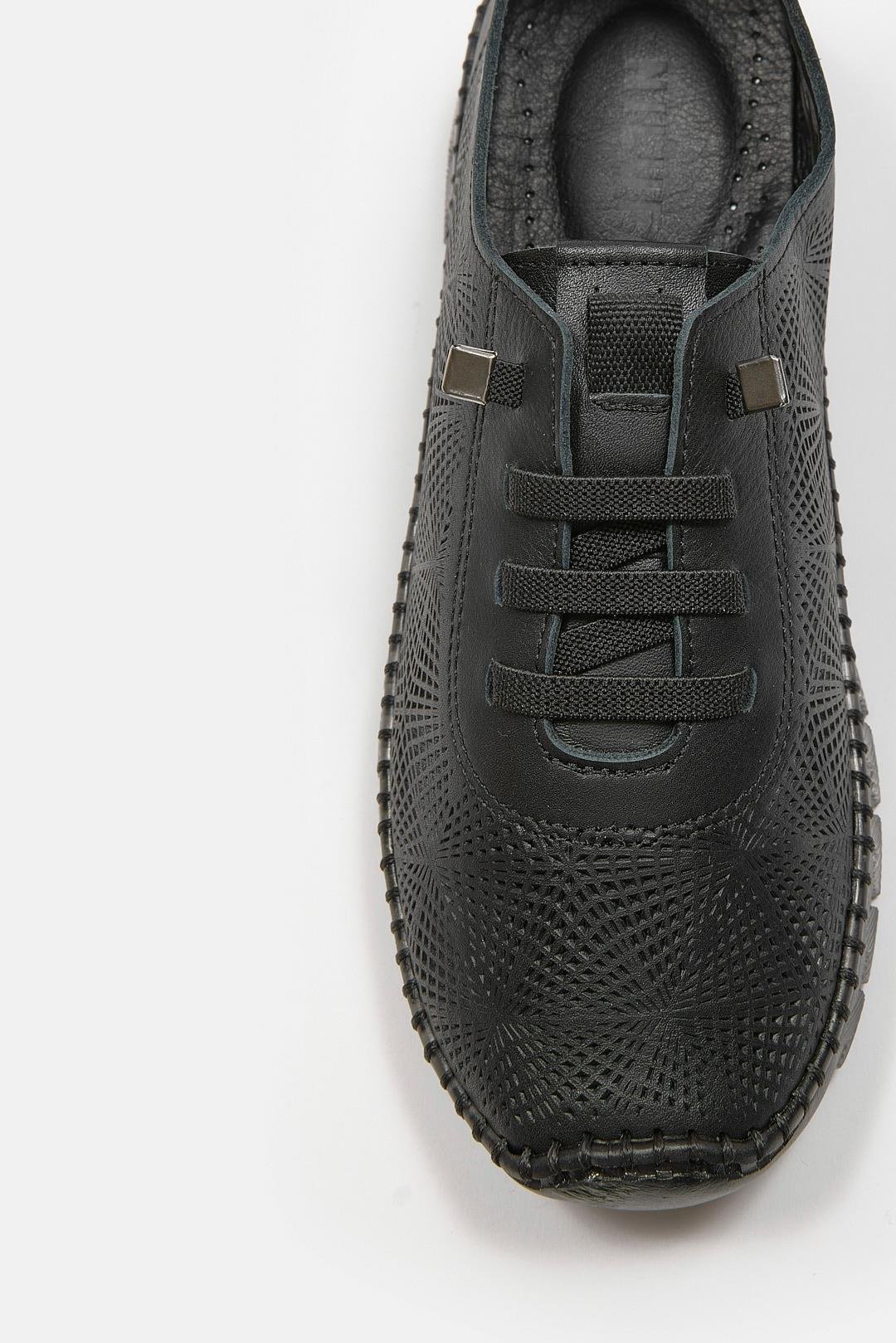 Russa Siyah Hakiki Deri Kadın Sneaker