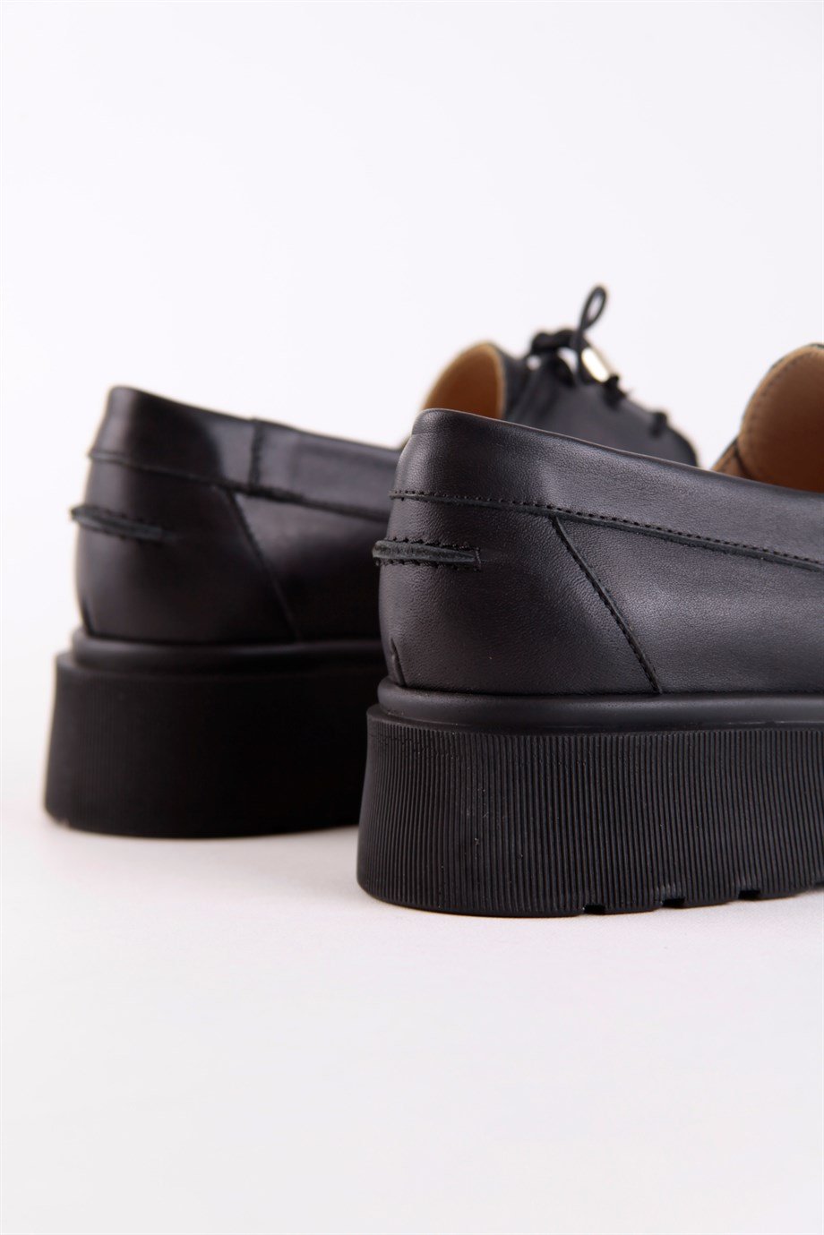 Serena Siyah Kalın Tabanlı Hakiki Deri Kadın Loafer