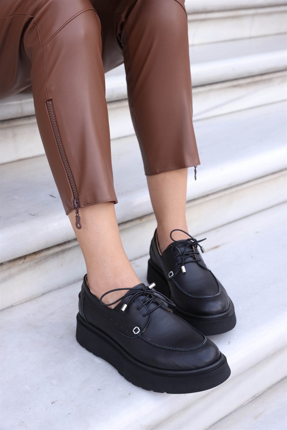 Serena Siyah Kalın Tabanlı Hakiki Deri Kadın Loafer