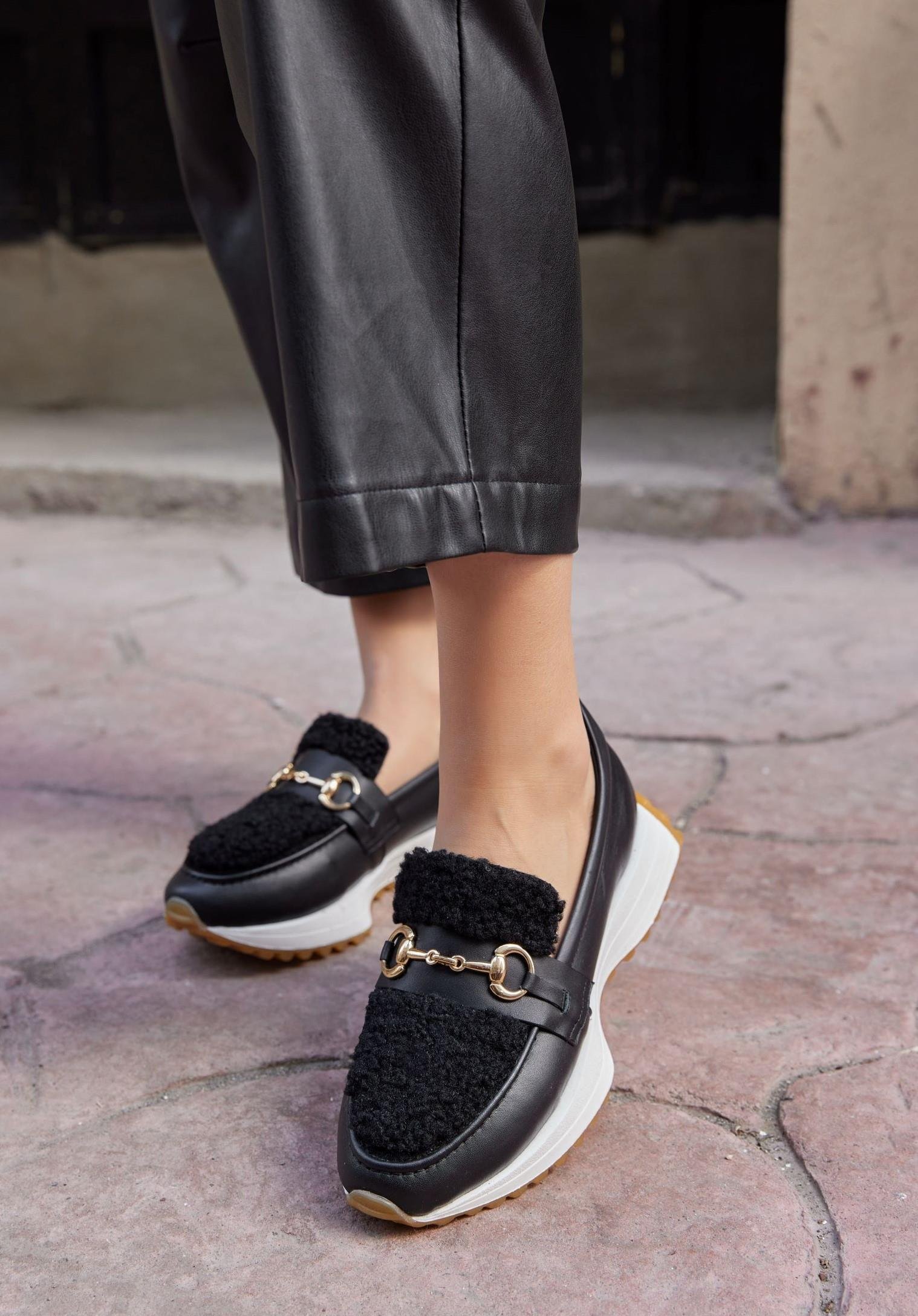 Shaggy Siyah Hakiki Deri Kürklü Kadın Sneaker