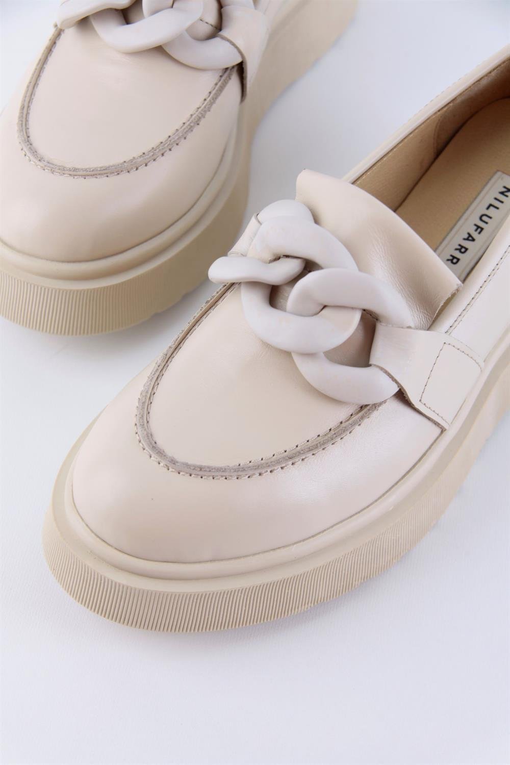 Simona Bej Hakiki Deri Zincir Aksesuarlı Kadın Loafer