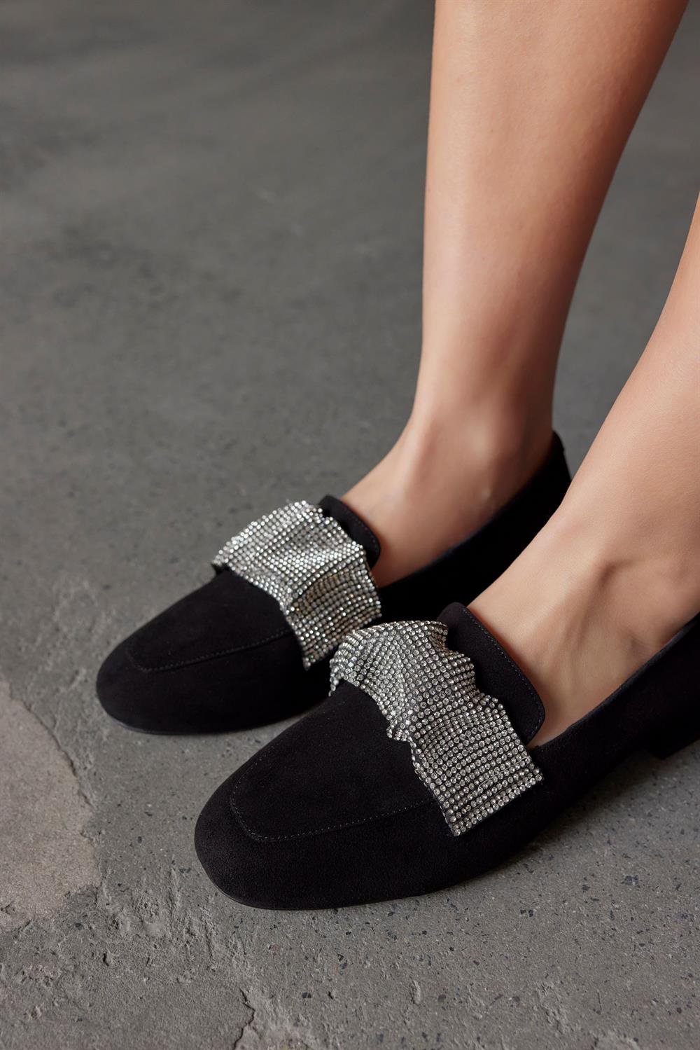 Stella Siyah Hakiki Süet Taşlı Kadın Loafer