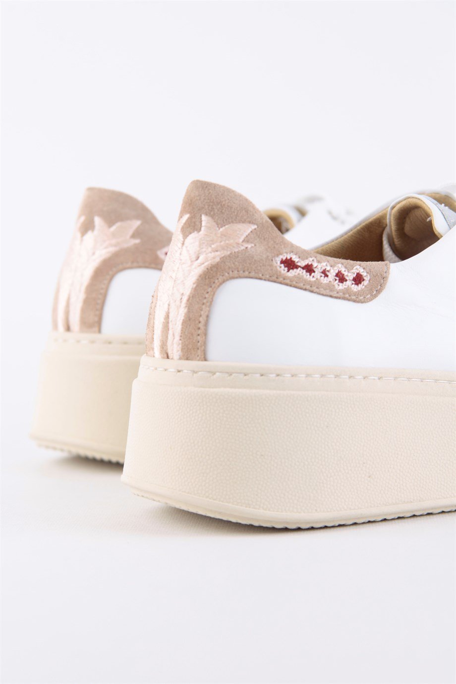 Tania Beyaz Hakiki Deri Kadın Sneaker