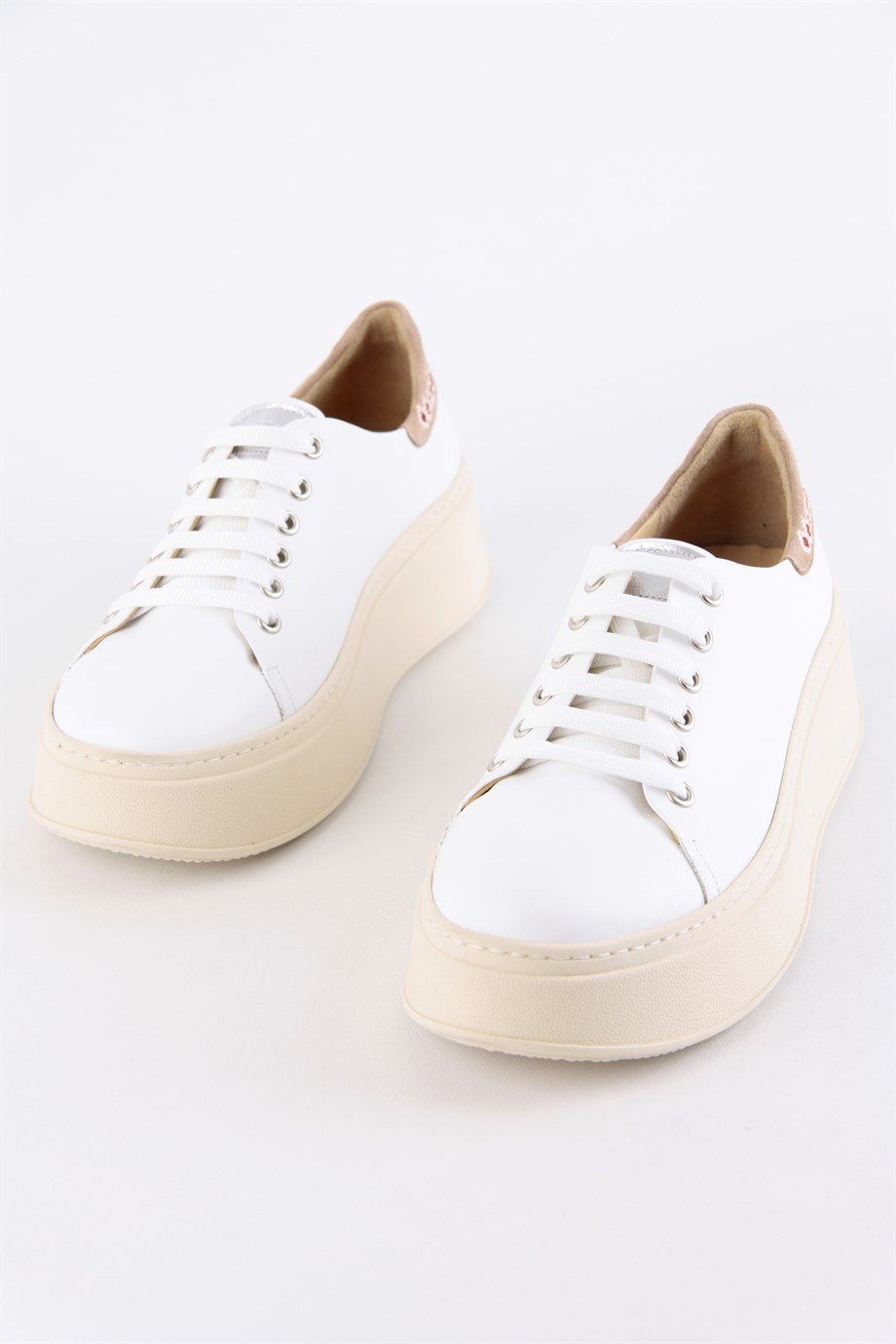 Tania Beyaz Hakiki Deri Kadın Sneaker
