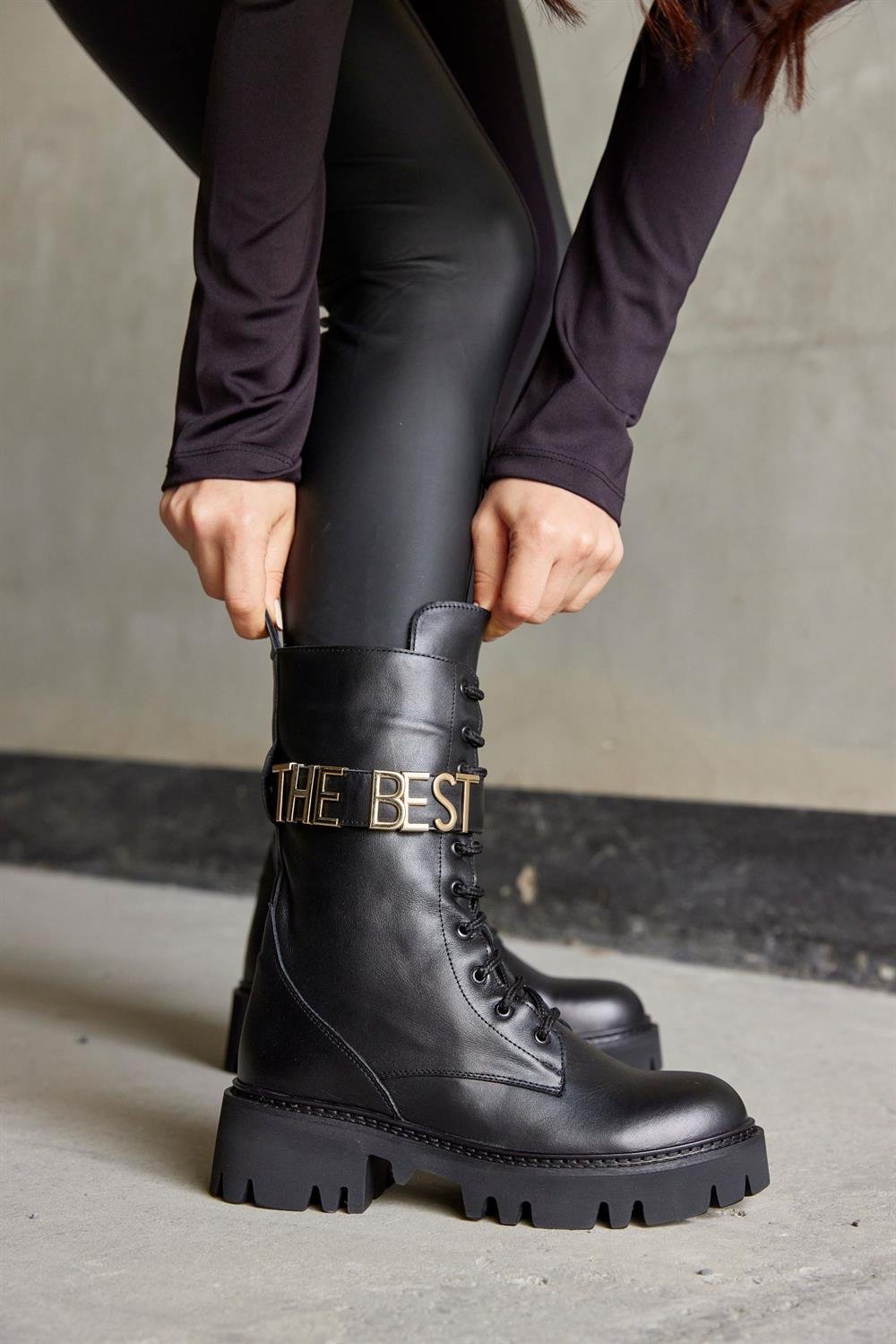 THE-BEST Siyah Hakiki Deri Kadın Postal