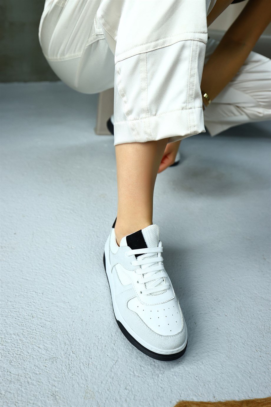 Vontex Beyaz/Siyah Hakiki Deri Kadın Sneakers