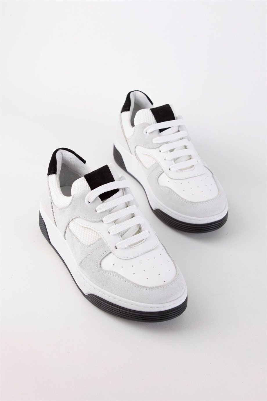 Vontex Beyaz/Siyah Hakiki Deri Kadın Sneakers