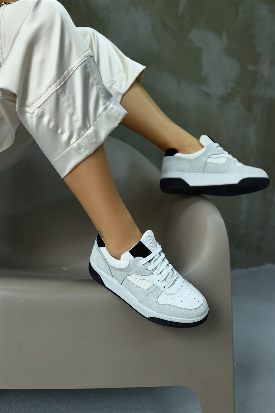 Vontex Beyaz/Siyah Hakiki Deri Kadın Sneakers