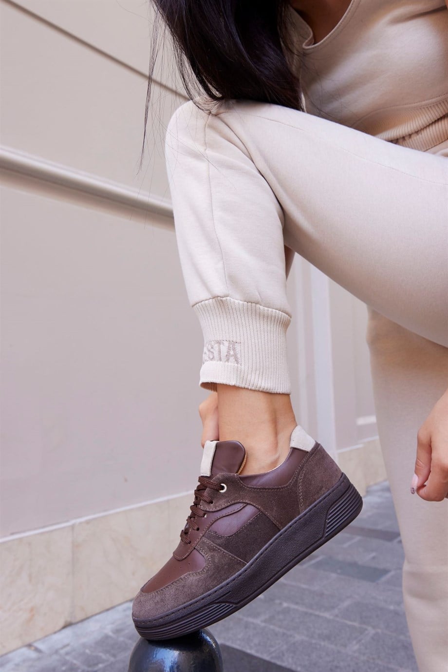 Vontex Brown Leather Women's Sneakers