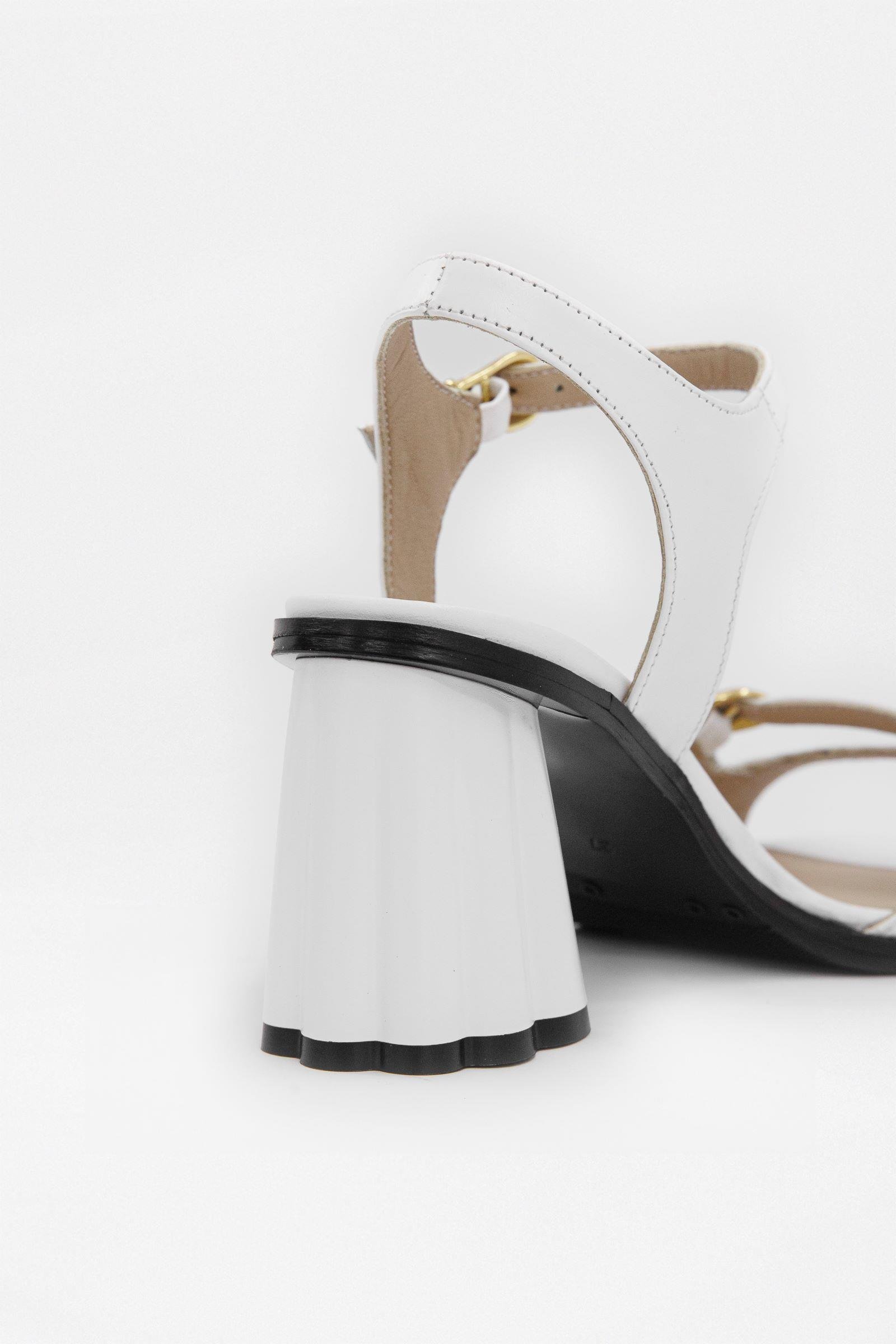 Wesley Beyaz Hakiki Deri Topuklu Sandalet