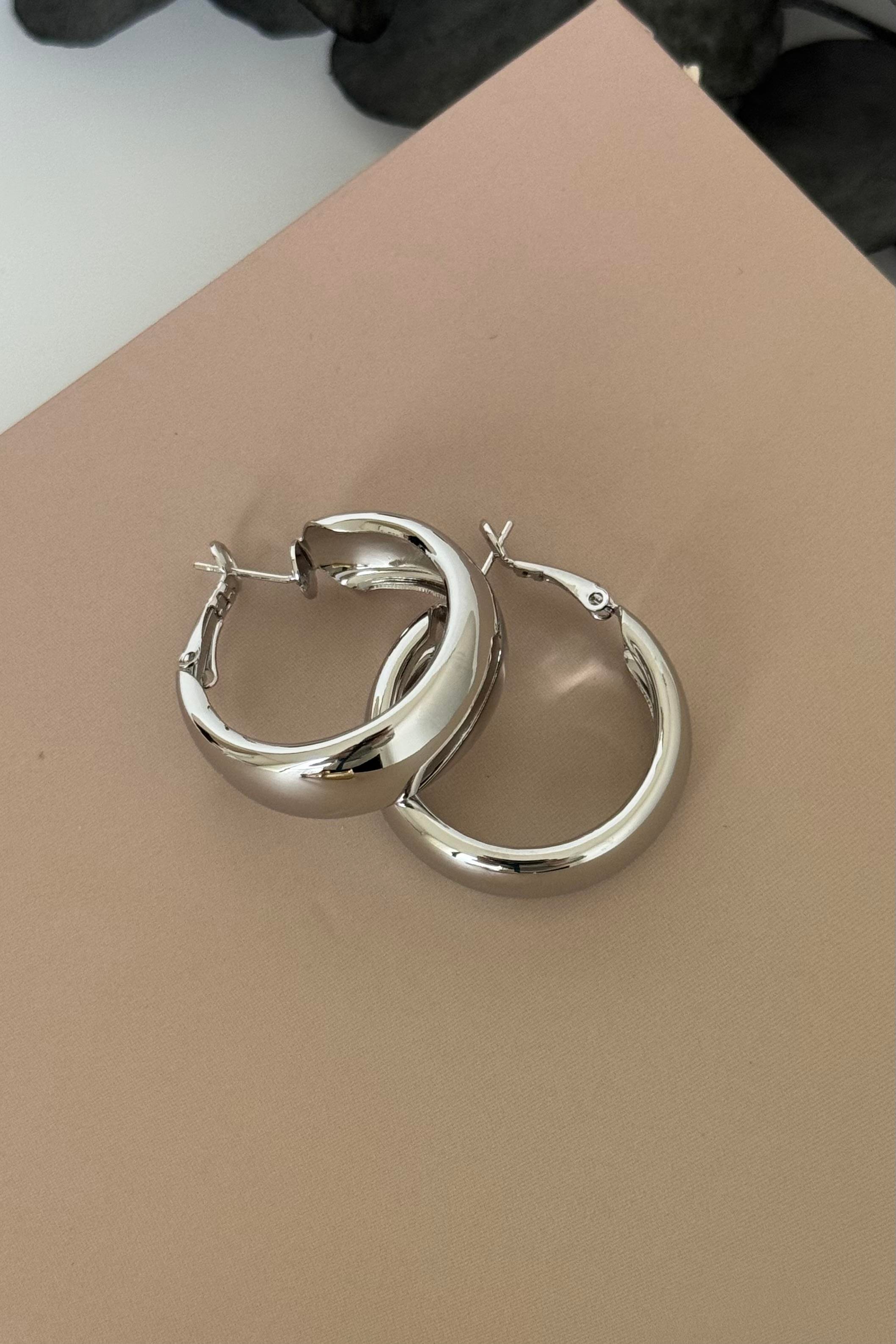 Bold Halka Silver Küpe