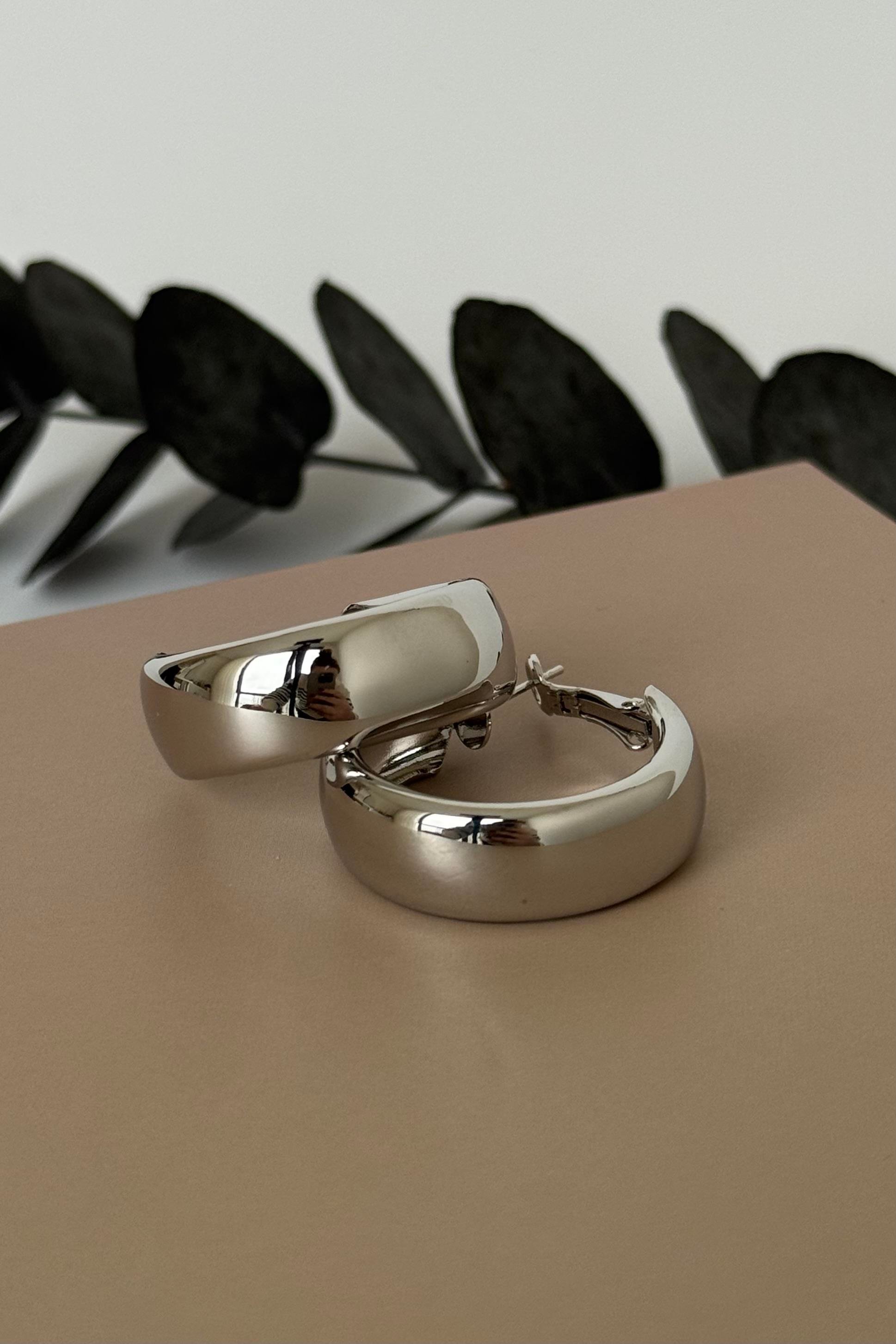 Bold Halka Silver Küpe