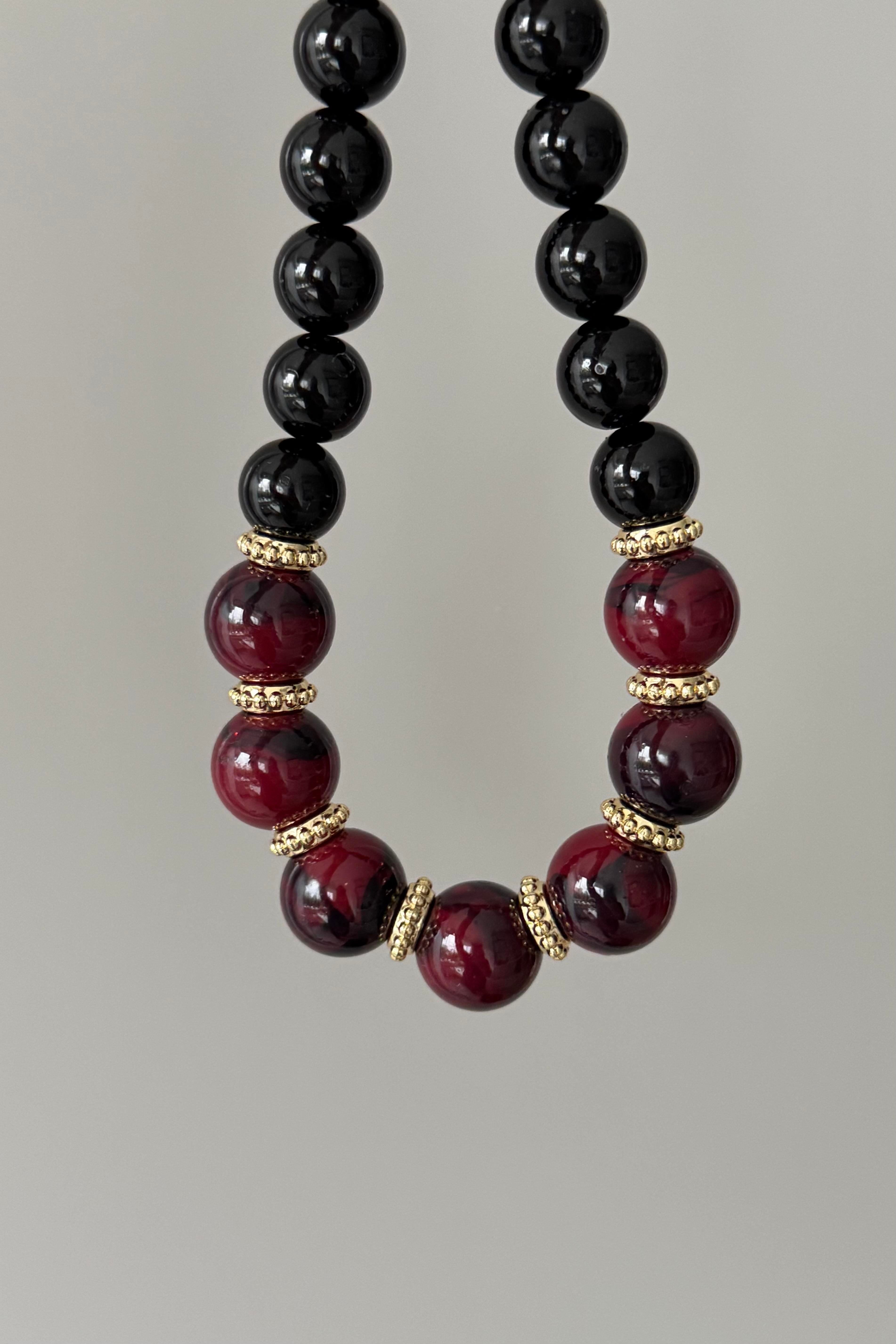 Bordo Taşlı Kolye