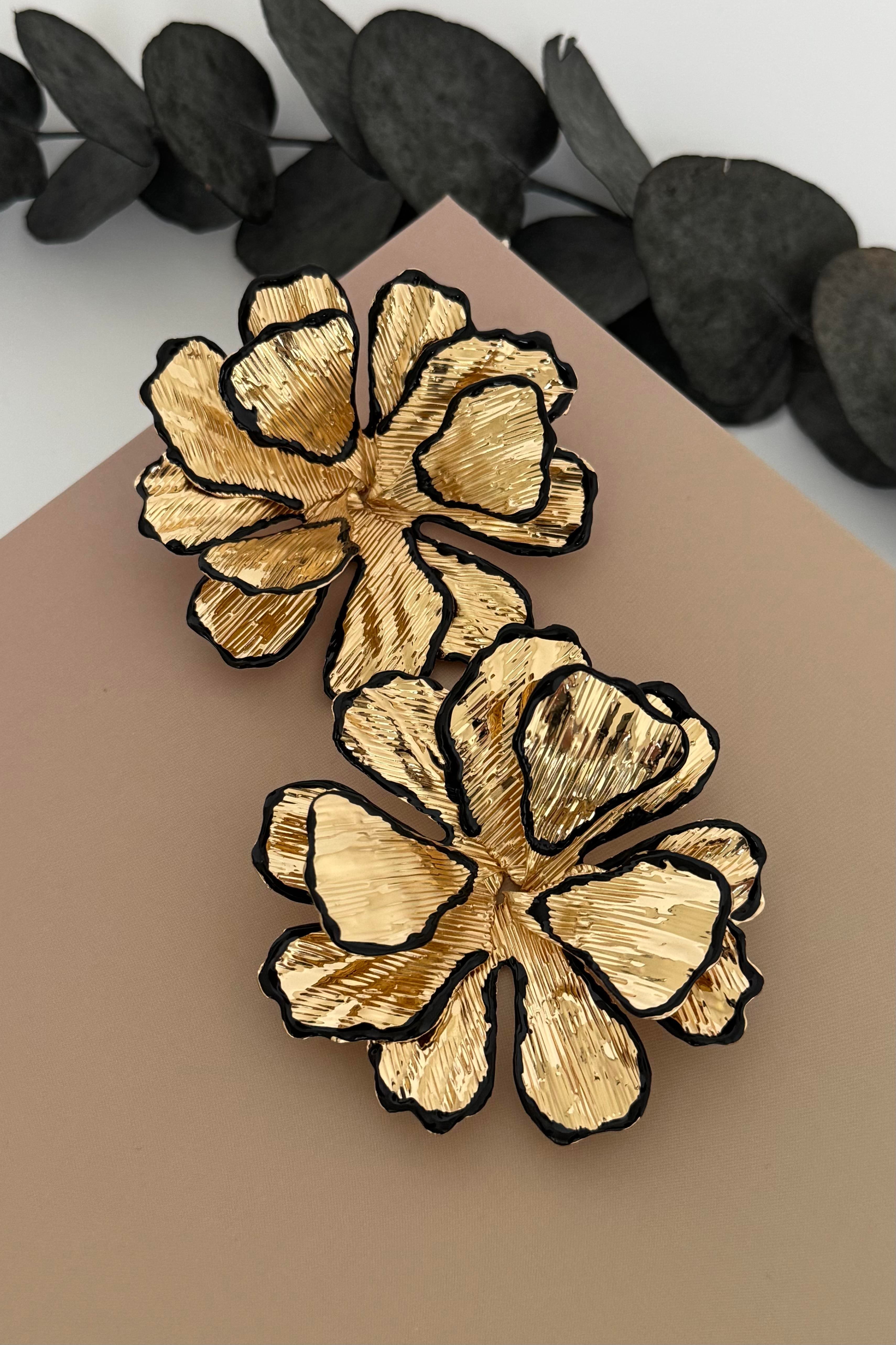 Gilded Küpe