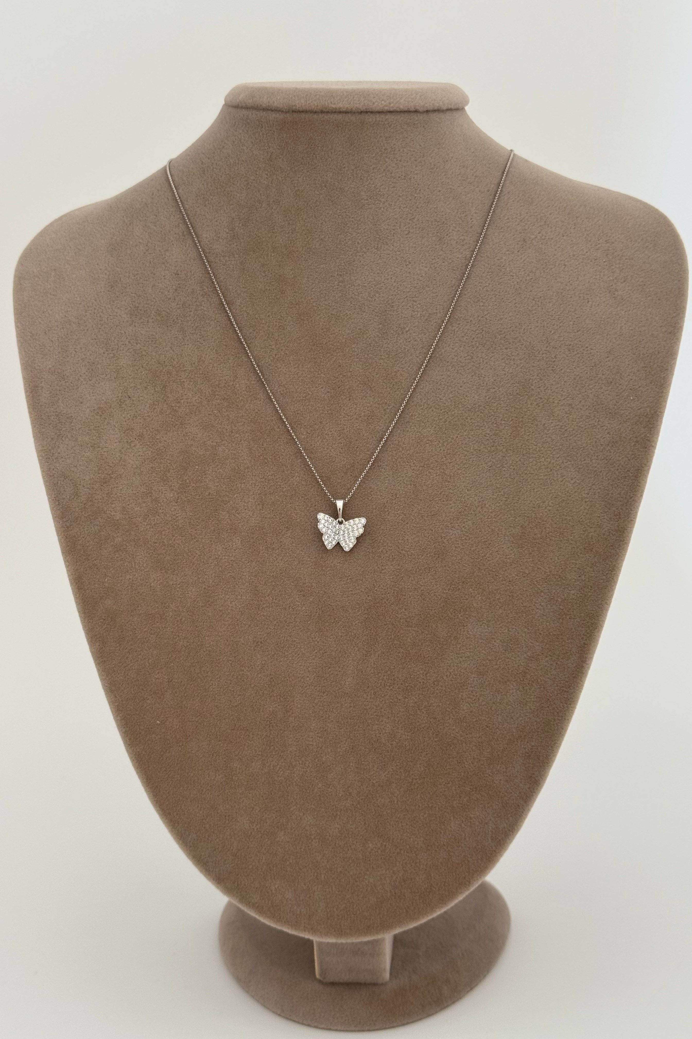 Kelebek Motifli Silver Vip Seri Kolye 