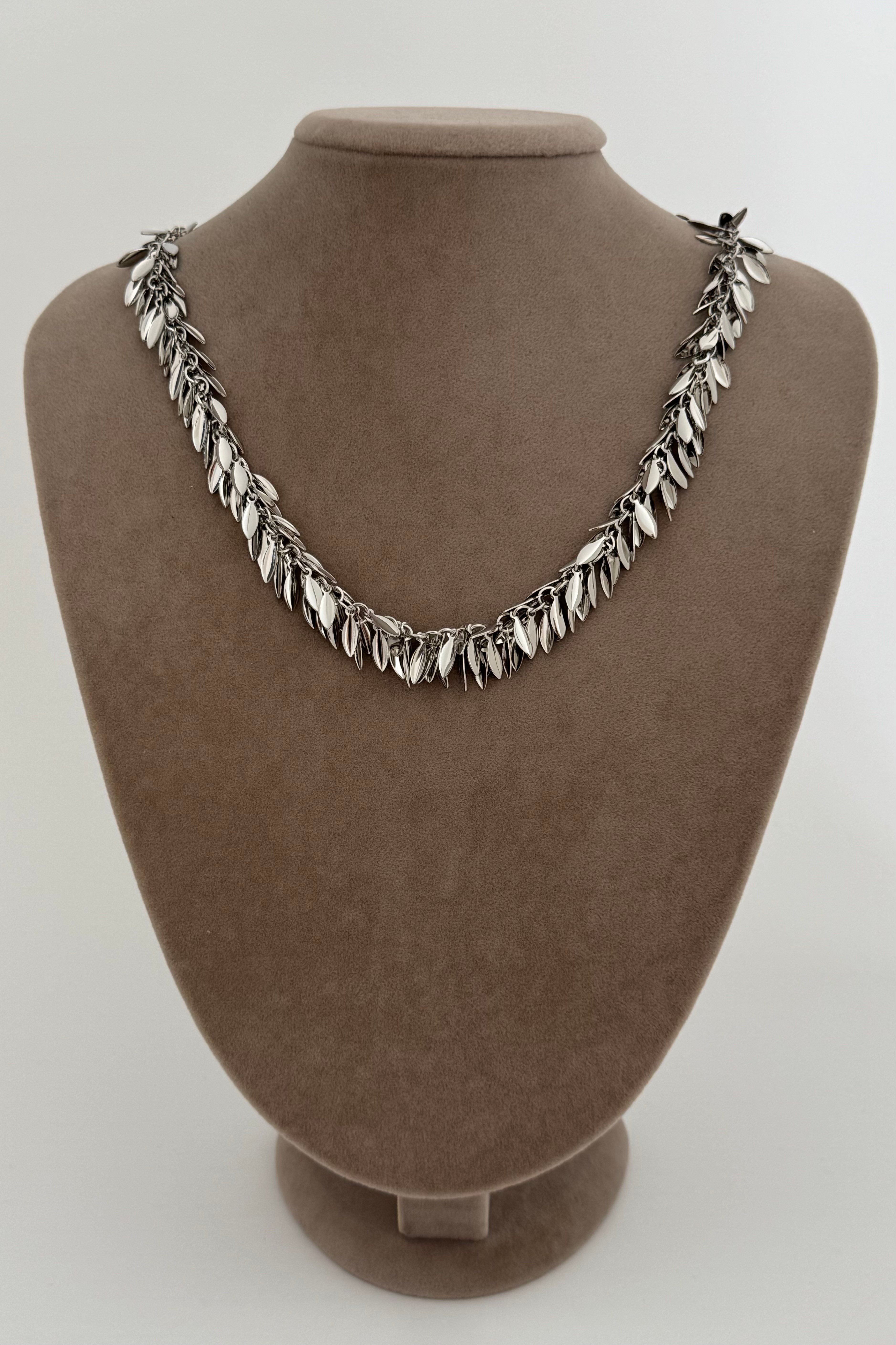 Laurel Silver Kolye