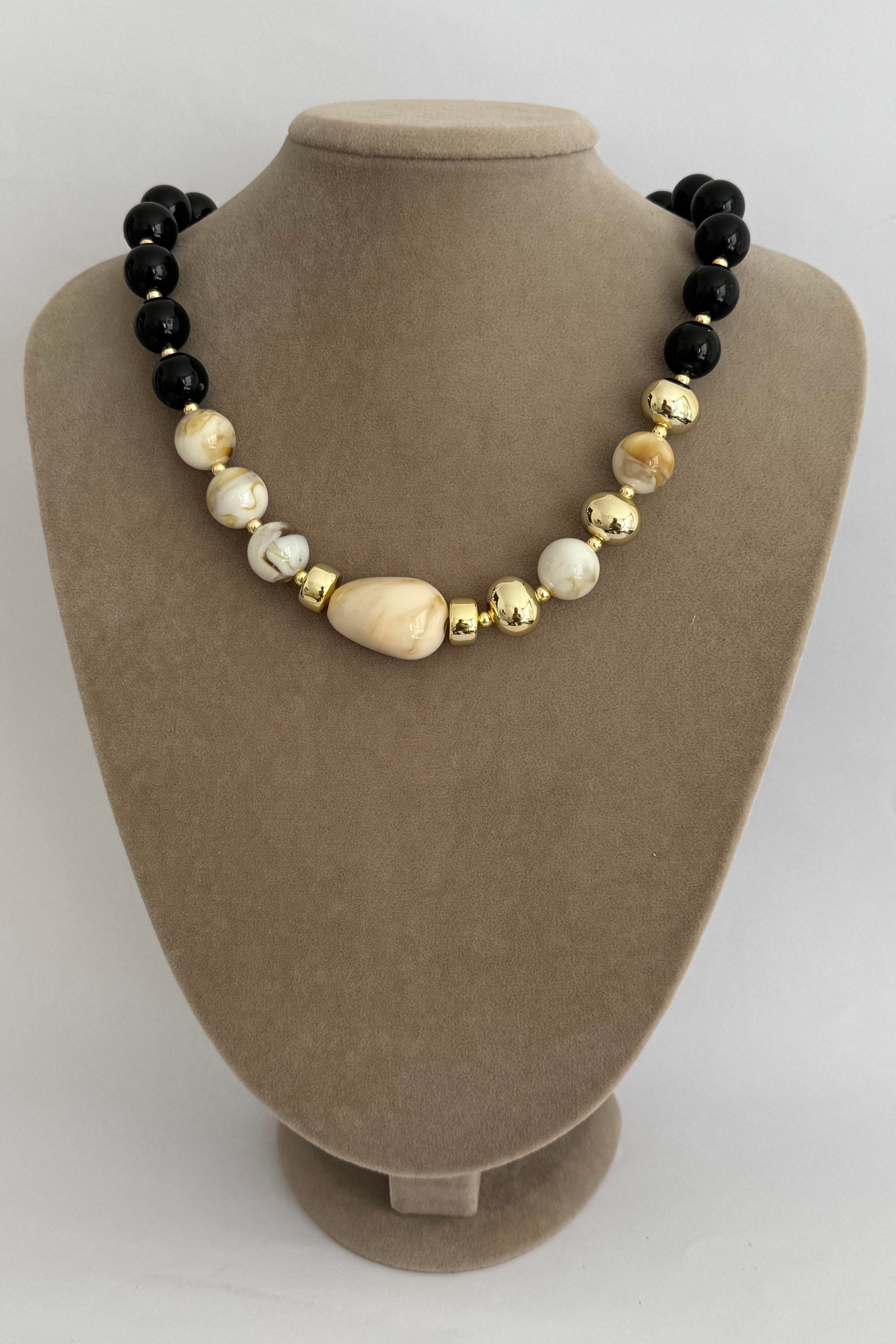 Magnia Black Kolye