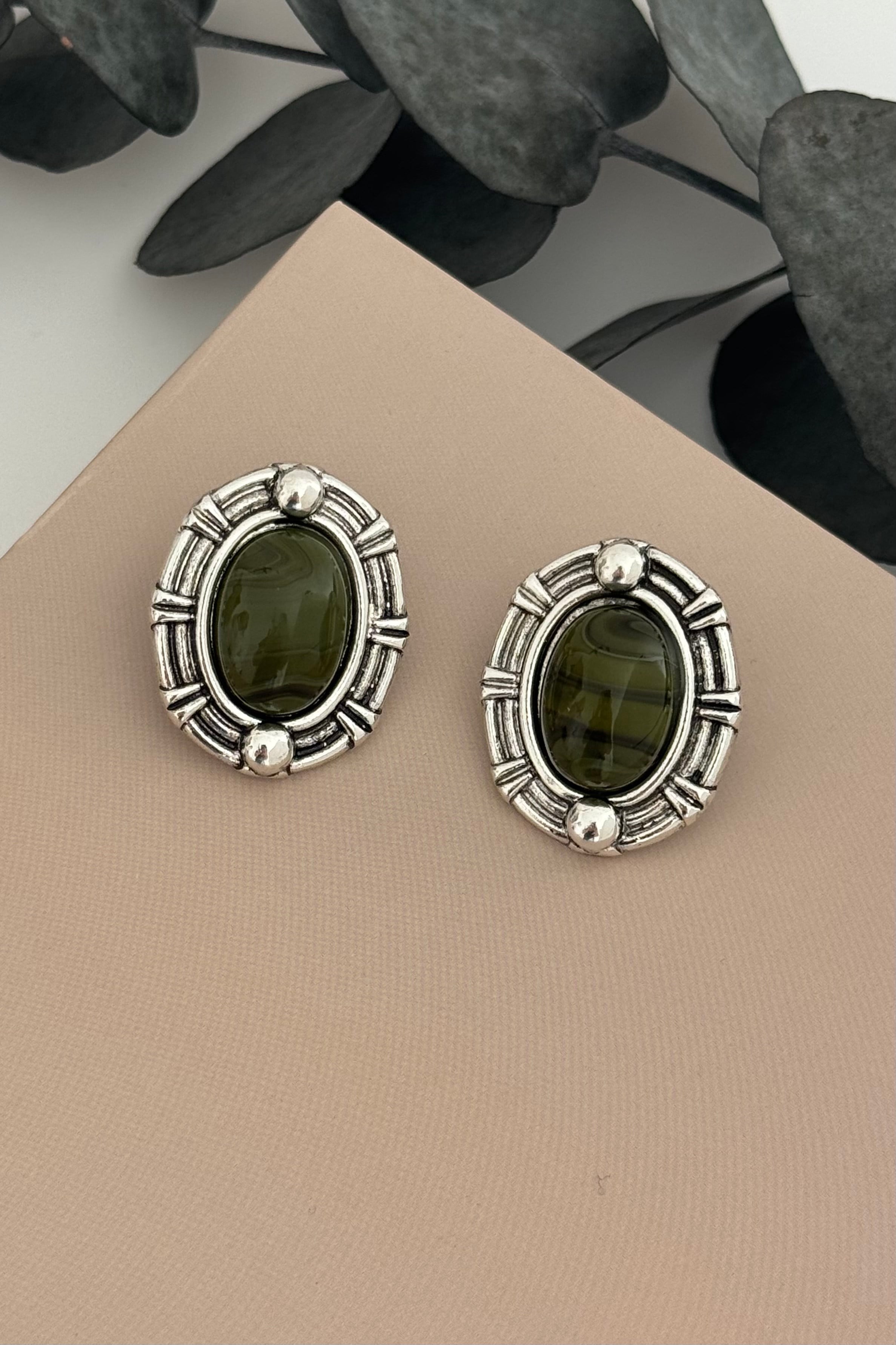 Maris Olive Küpe