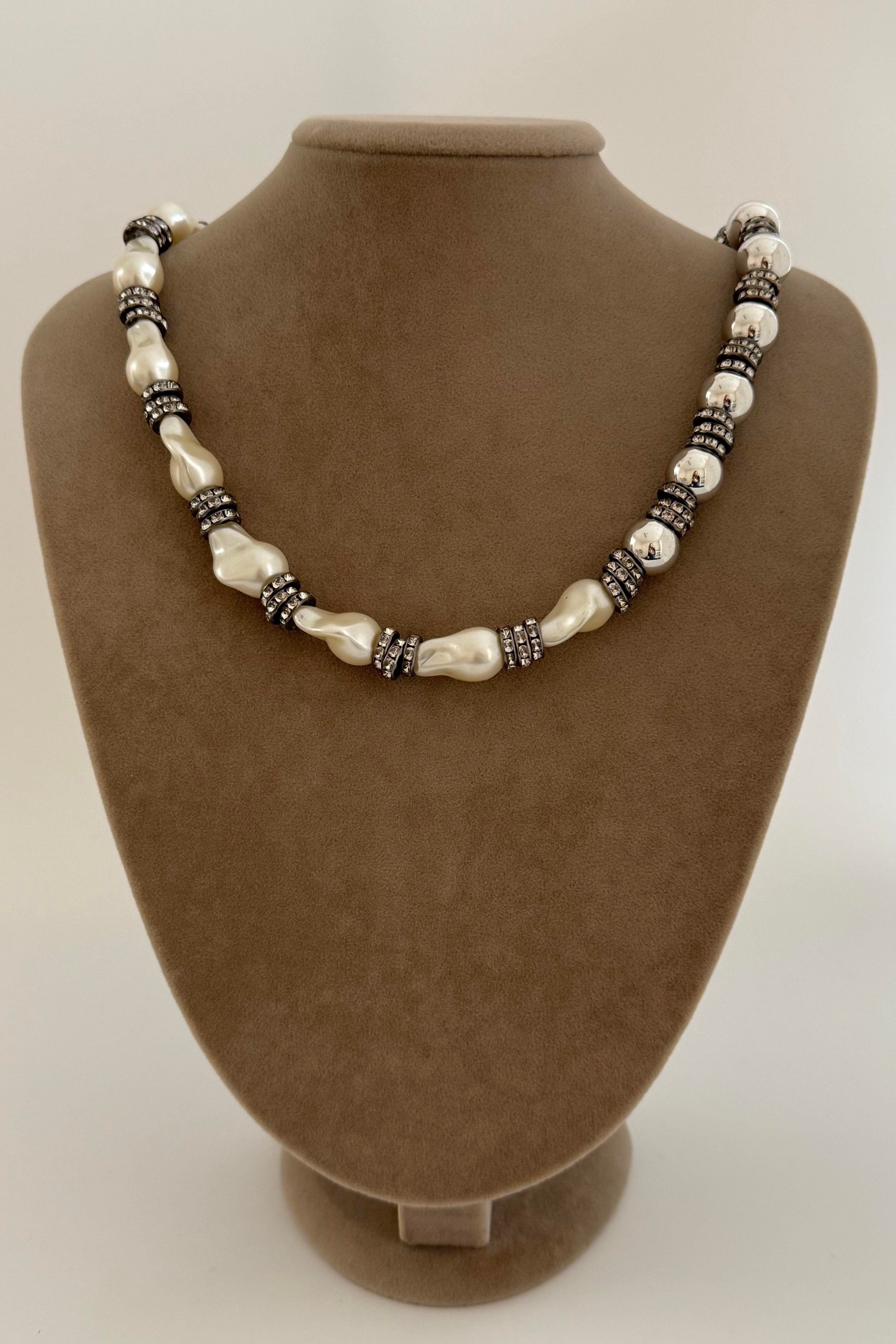 Silver Earth Kolye