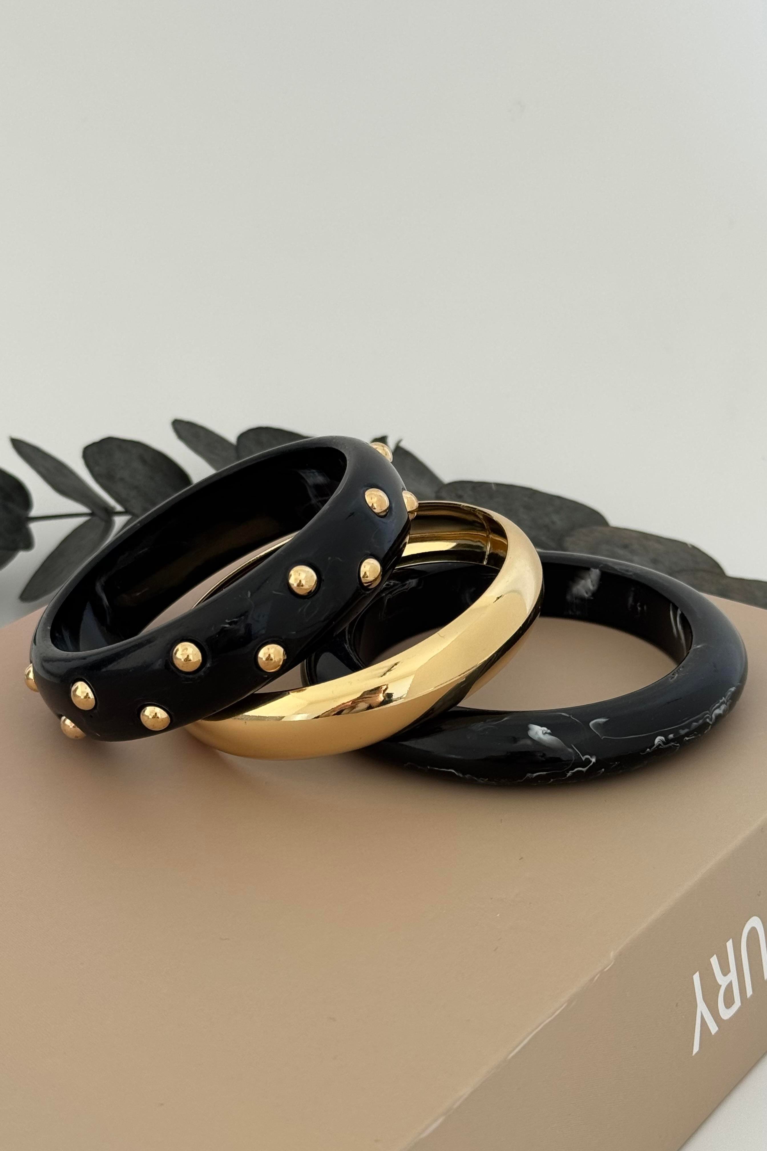 Siyah Üçlü Bileklik