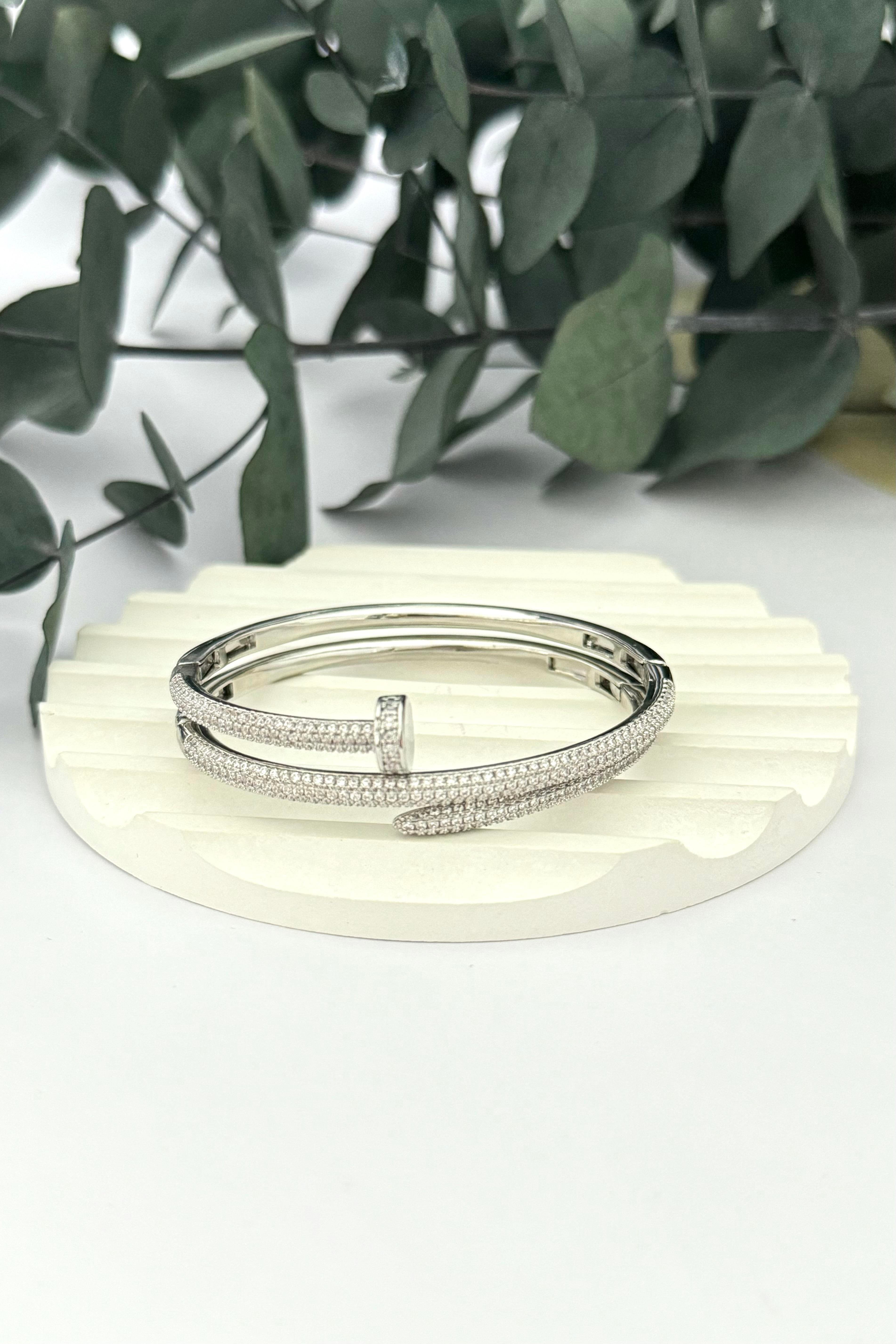 Taşlı Kelepçe Bileklik